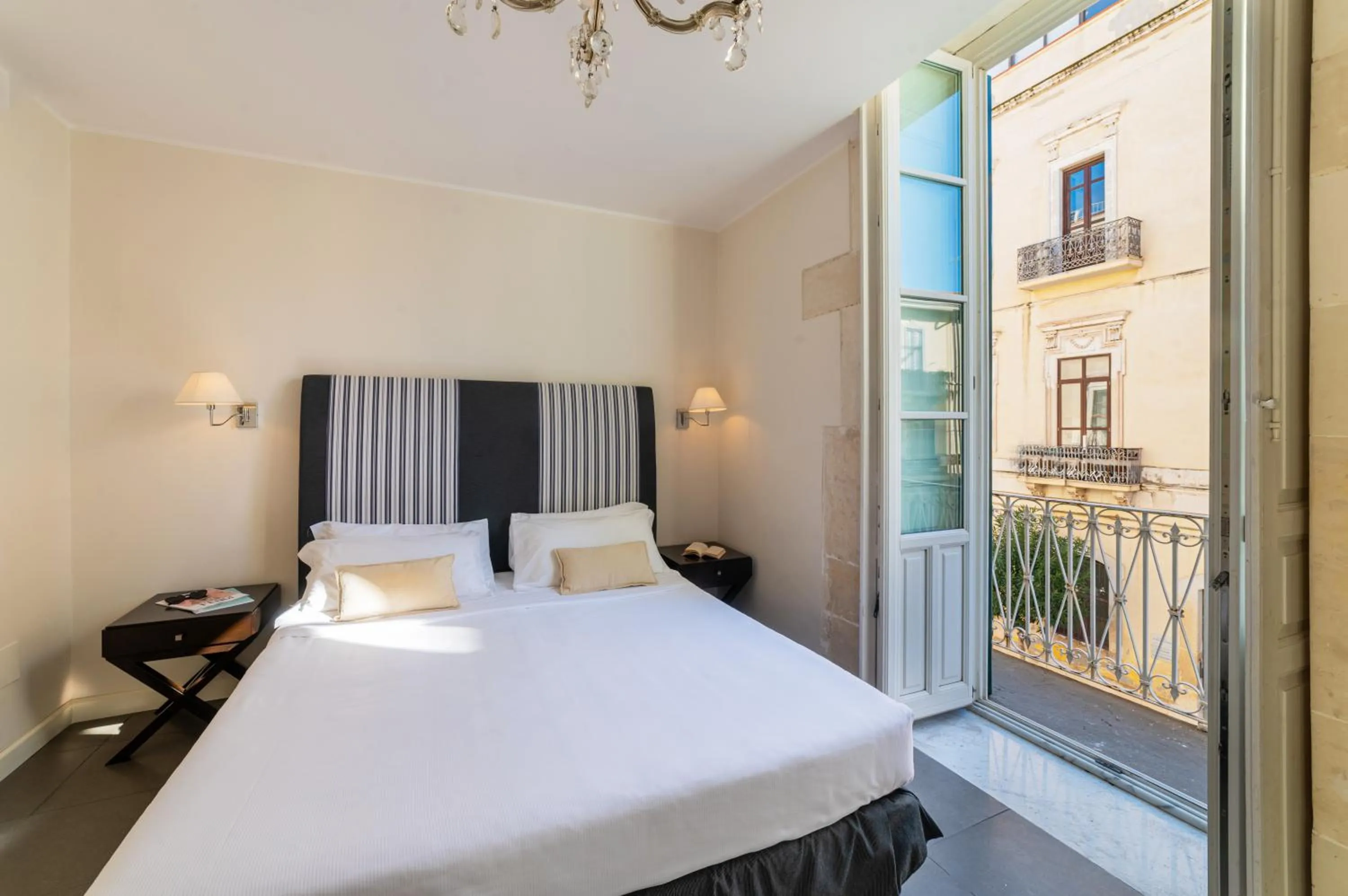 Bed in Hotel Palazzo Cavalieri