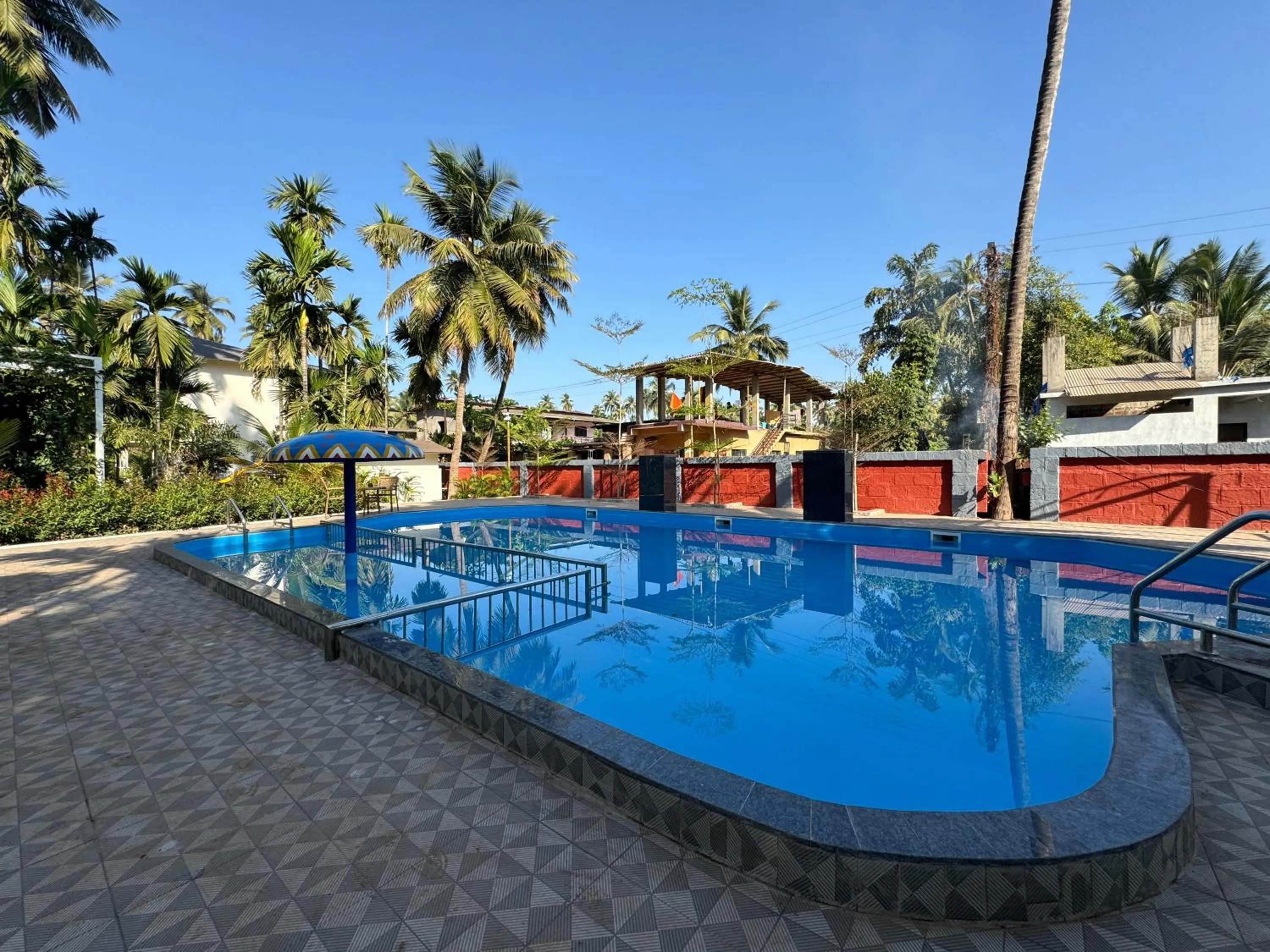 Swimming pool in VITS Select Casuarina Diveagar