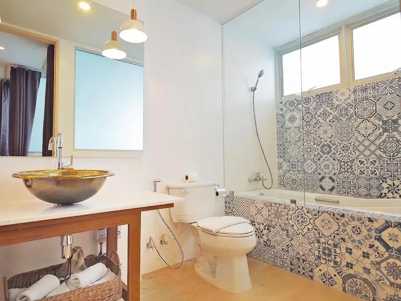 Shower in Costa Village Jacuzzi Bangsaray