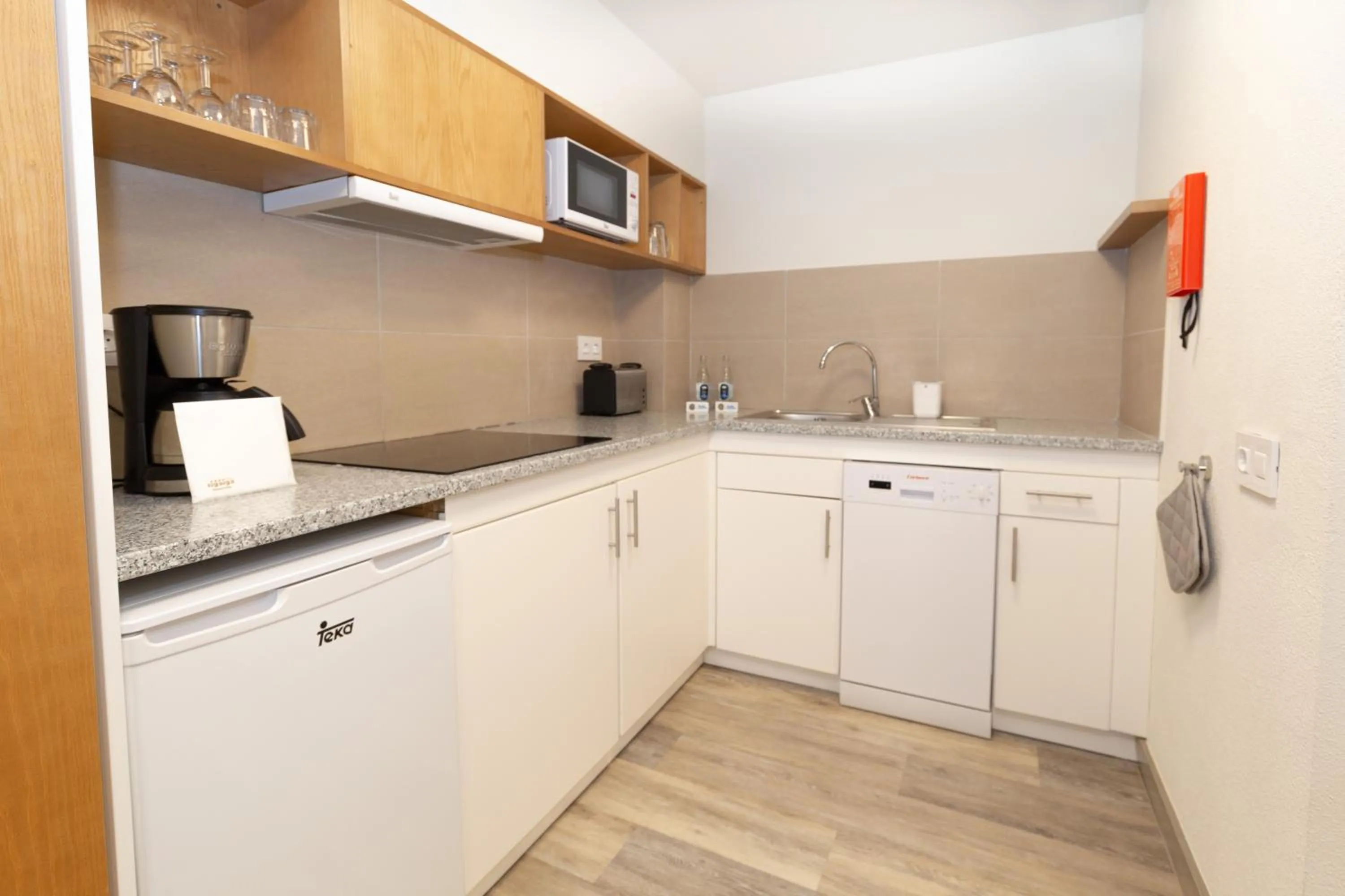 Kitchen or kitchenette in Apartamentos Tigaiga Suites