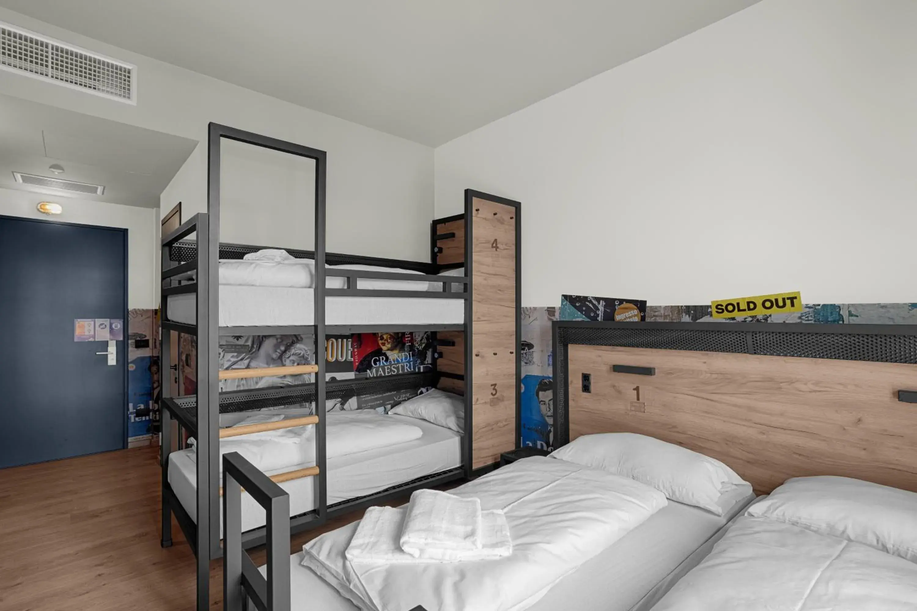 Triple Room in a&o Hostel Firenze Campo di Marte Triple Room in a&o Hostel Firenze Campo di Marte