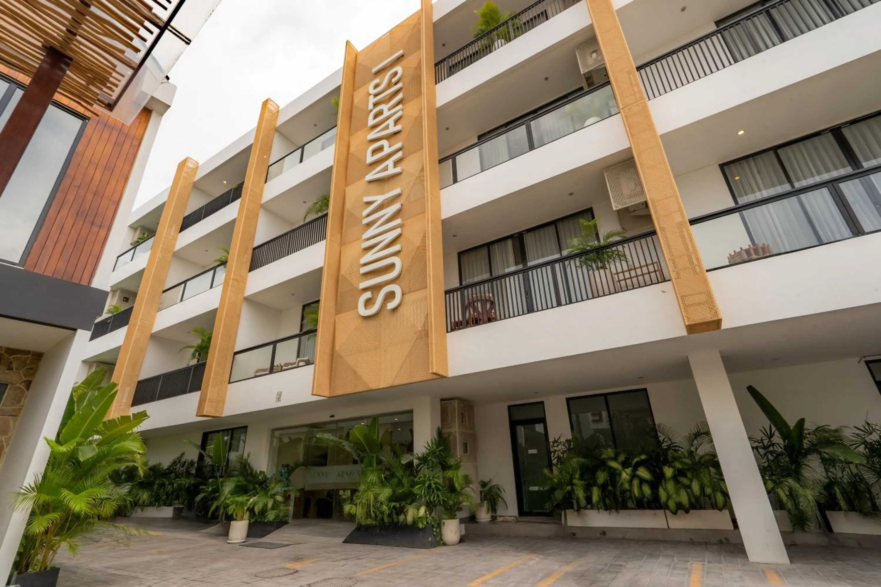 Property building in Sunny Aparts 1 by Betterplace