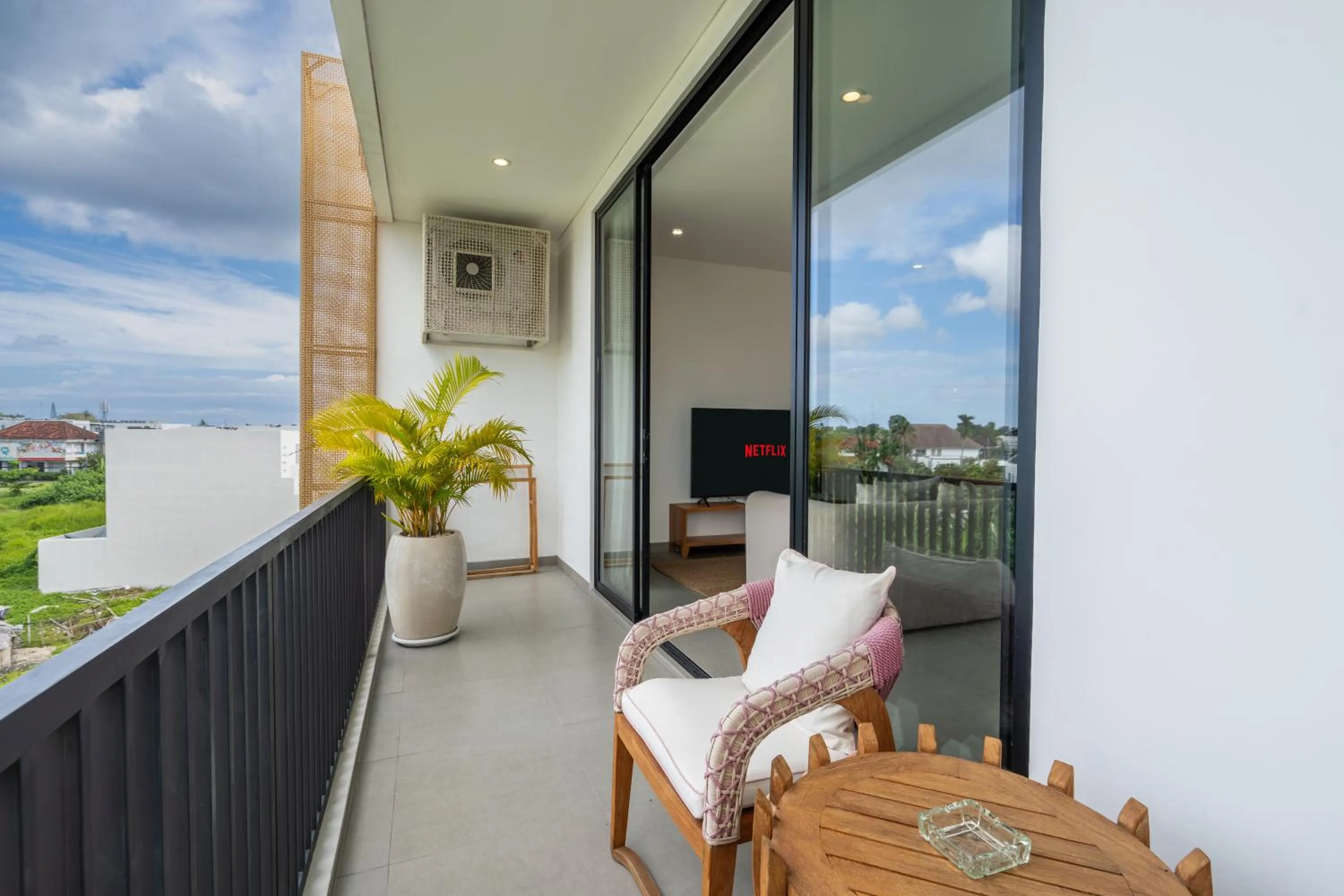 Balcony/Terrace in Sunny Aparts 1 by Betterplace