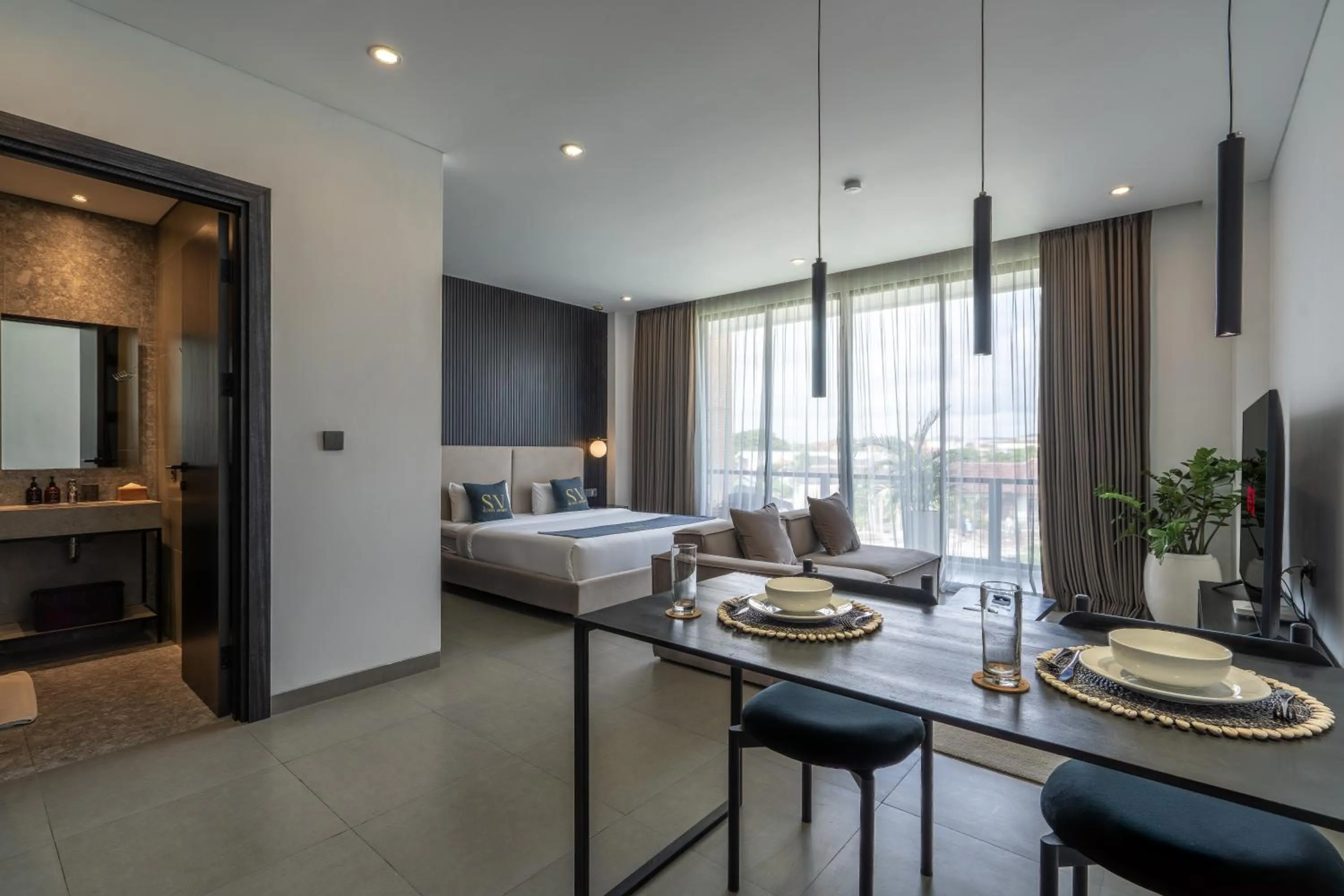 Dining area in Sunny Aparts 1 by Betterplace