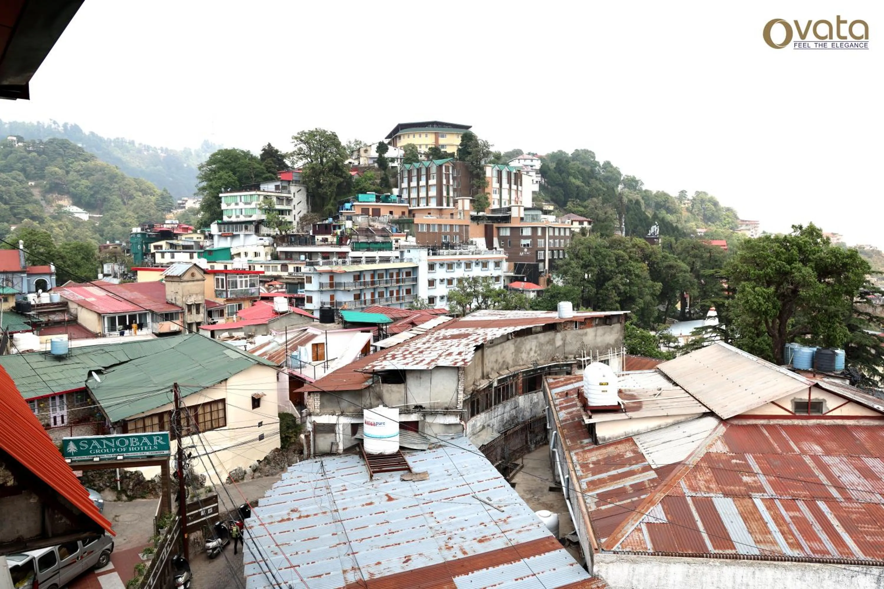 Property building in Hotel Himshri Mall Road By Ovata