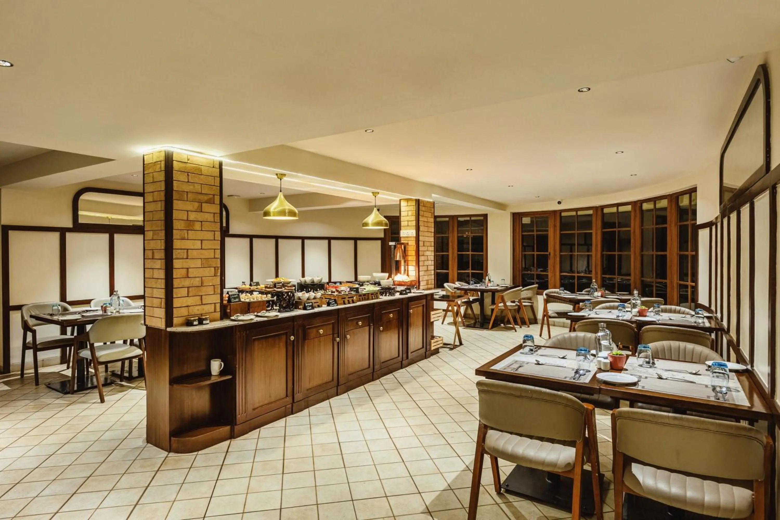 Restaurant/places to eat in Mango Hill Shola Ooty