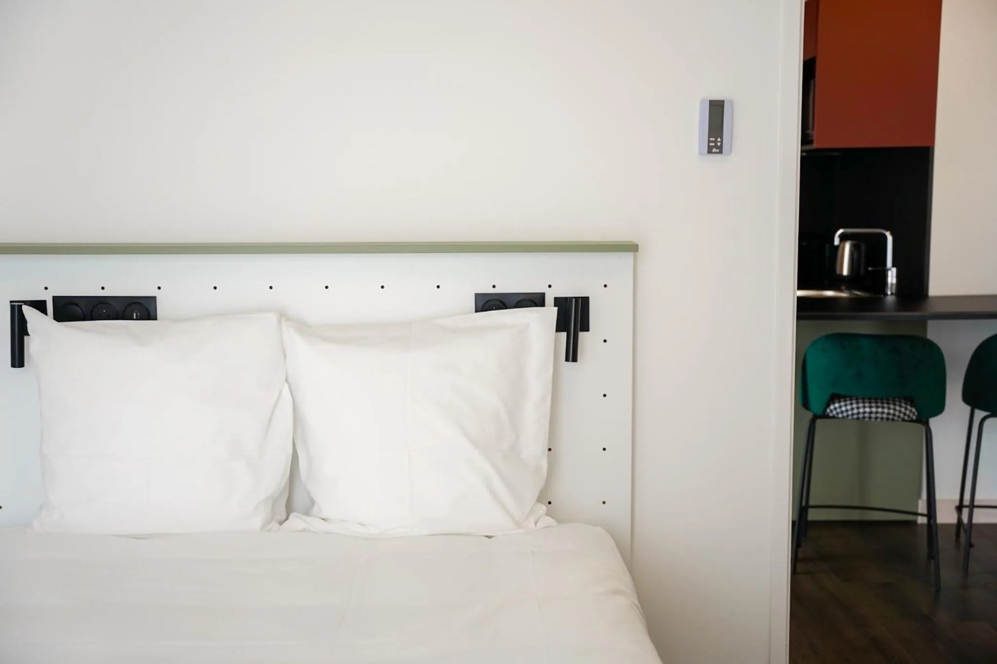 Bed in All Suites Appart Hôtel et Hôtel - Paris 13 - Porte d'Italie