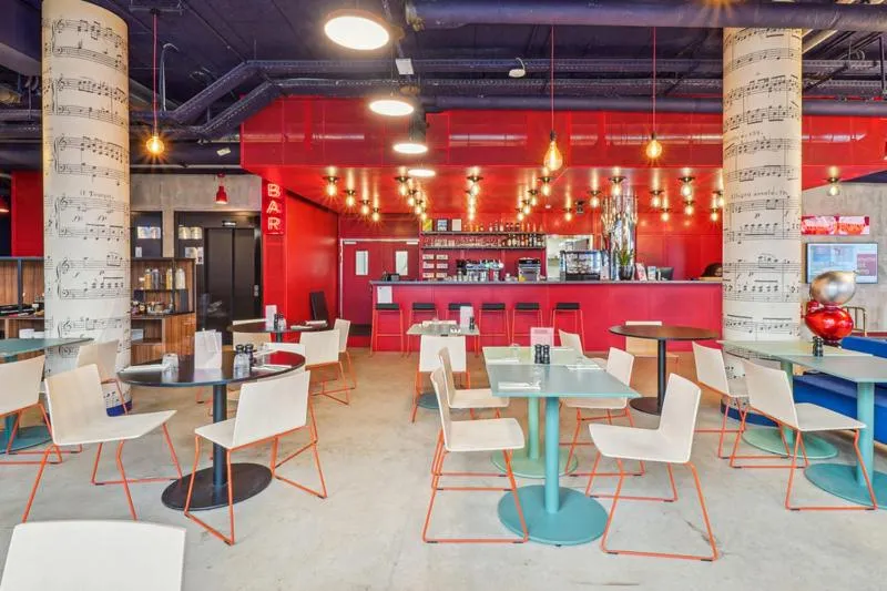 Lounge or bar in All Suites Appart Hôtel et Hôtel - Paris 13 - Porte d'Italie