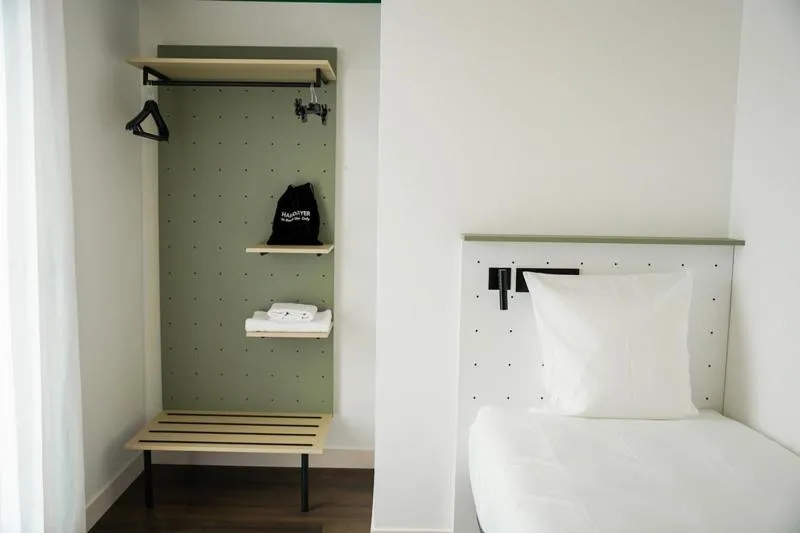 Bed in All Suites Appart Hôtel et Hôtel - Paris 13 - Porte d'Italie