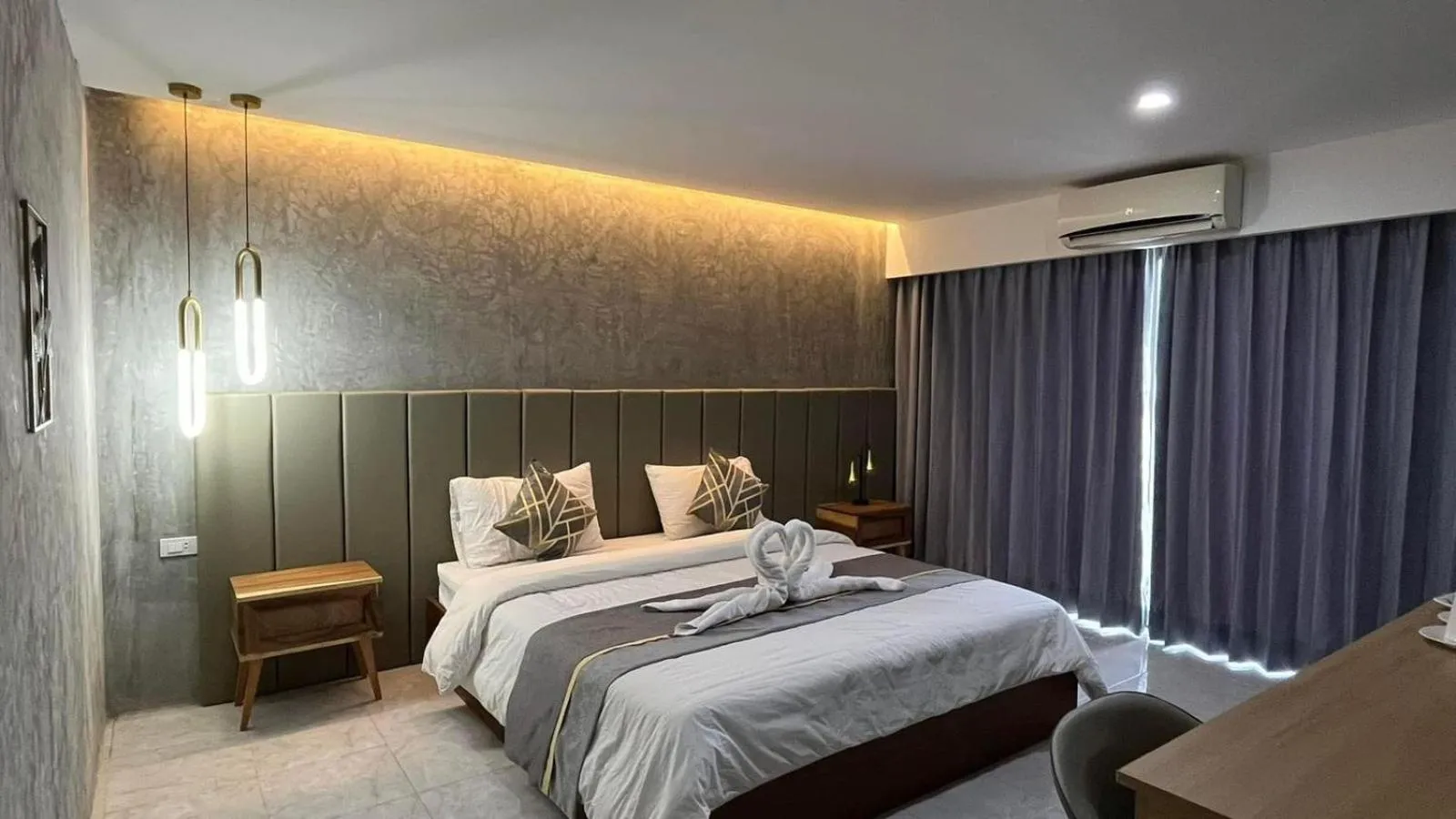 Bed in Remember Vangvieng Hotel