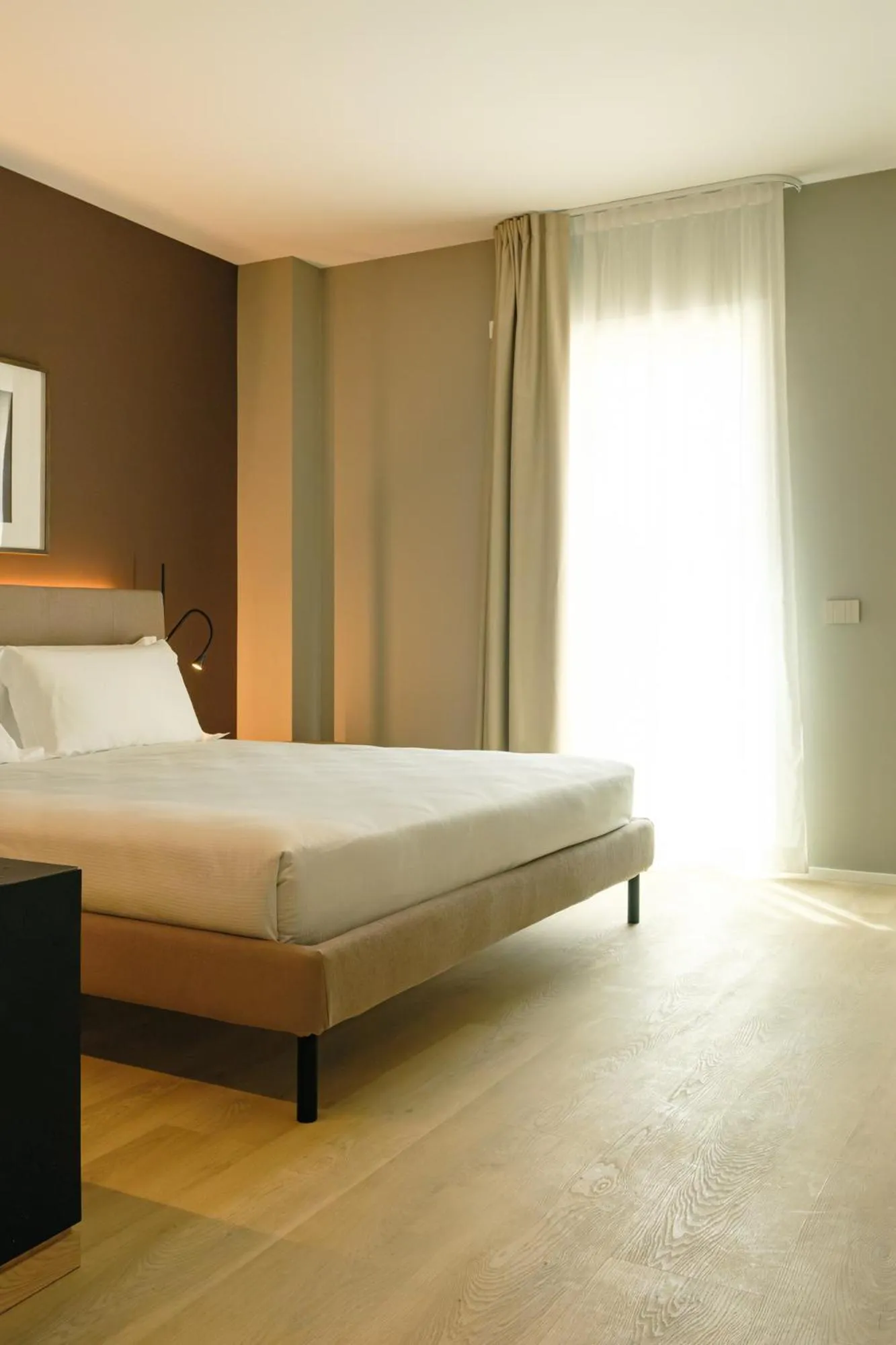 Bedroom, Bed in Camoma Aparthotel - Suites Apartments