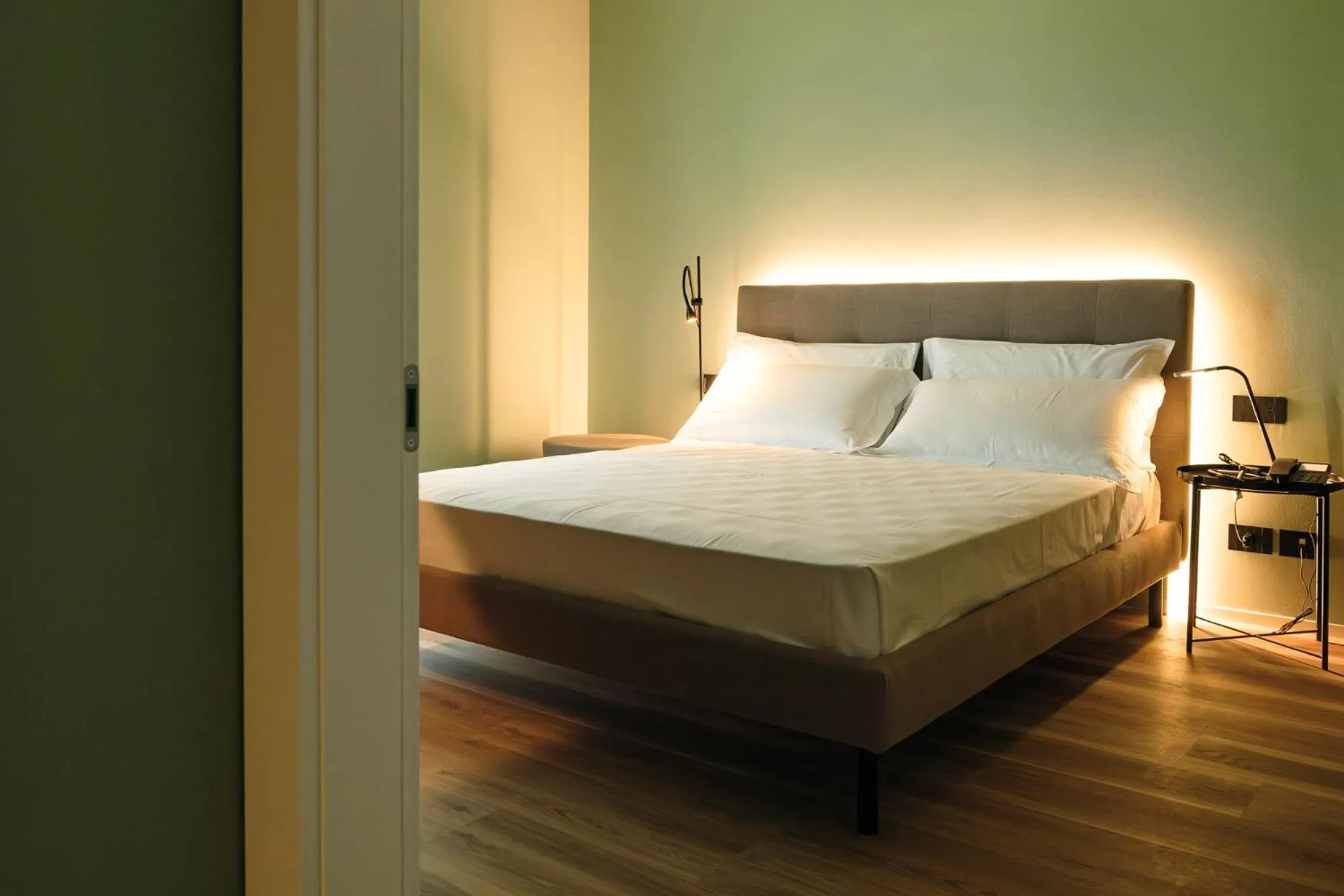 Bedroom, Bed in Camoma Aparthotel - Suites Apartments