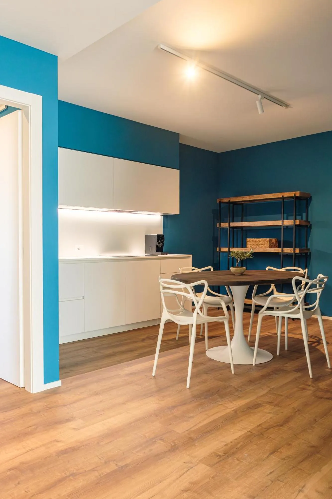 Kitchen or kitchenette in Camoma Aparthotel - Suites Apartments