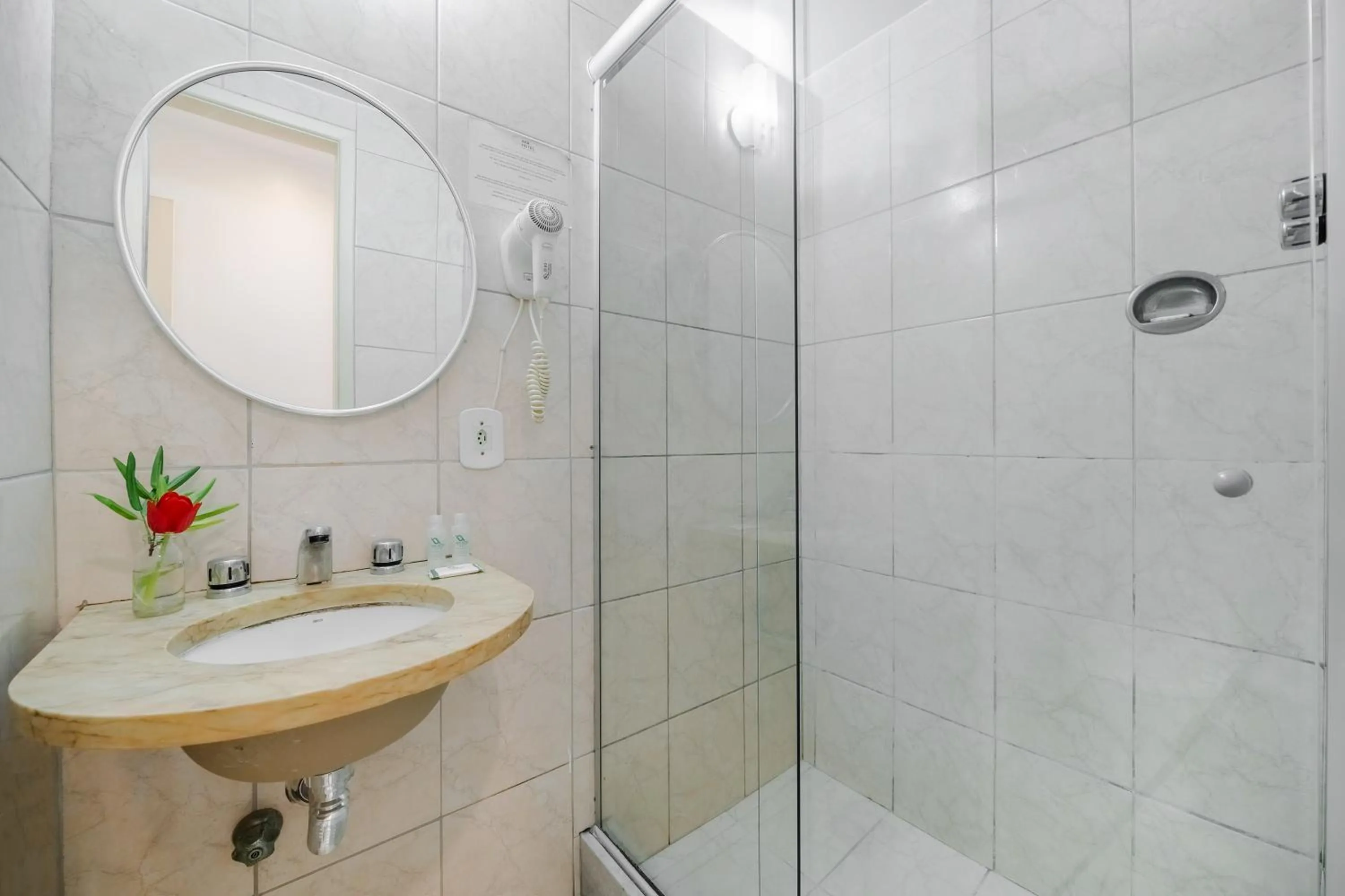 Bathroom in Infinity Copacabana