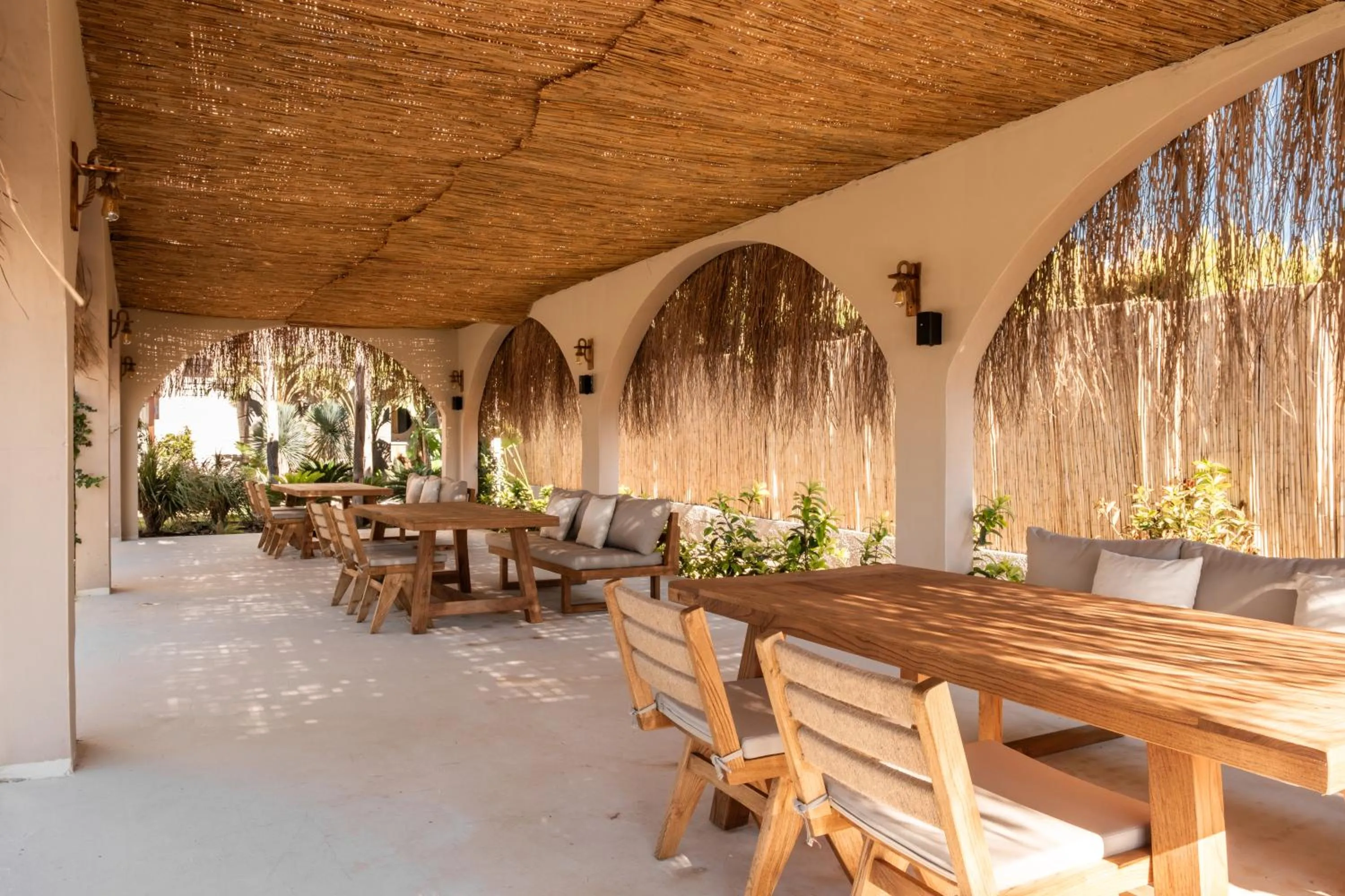 Restaurant/places to eat in The Local House Ayasaranda