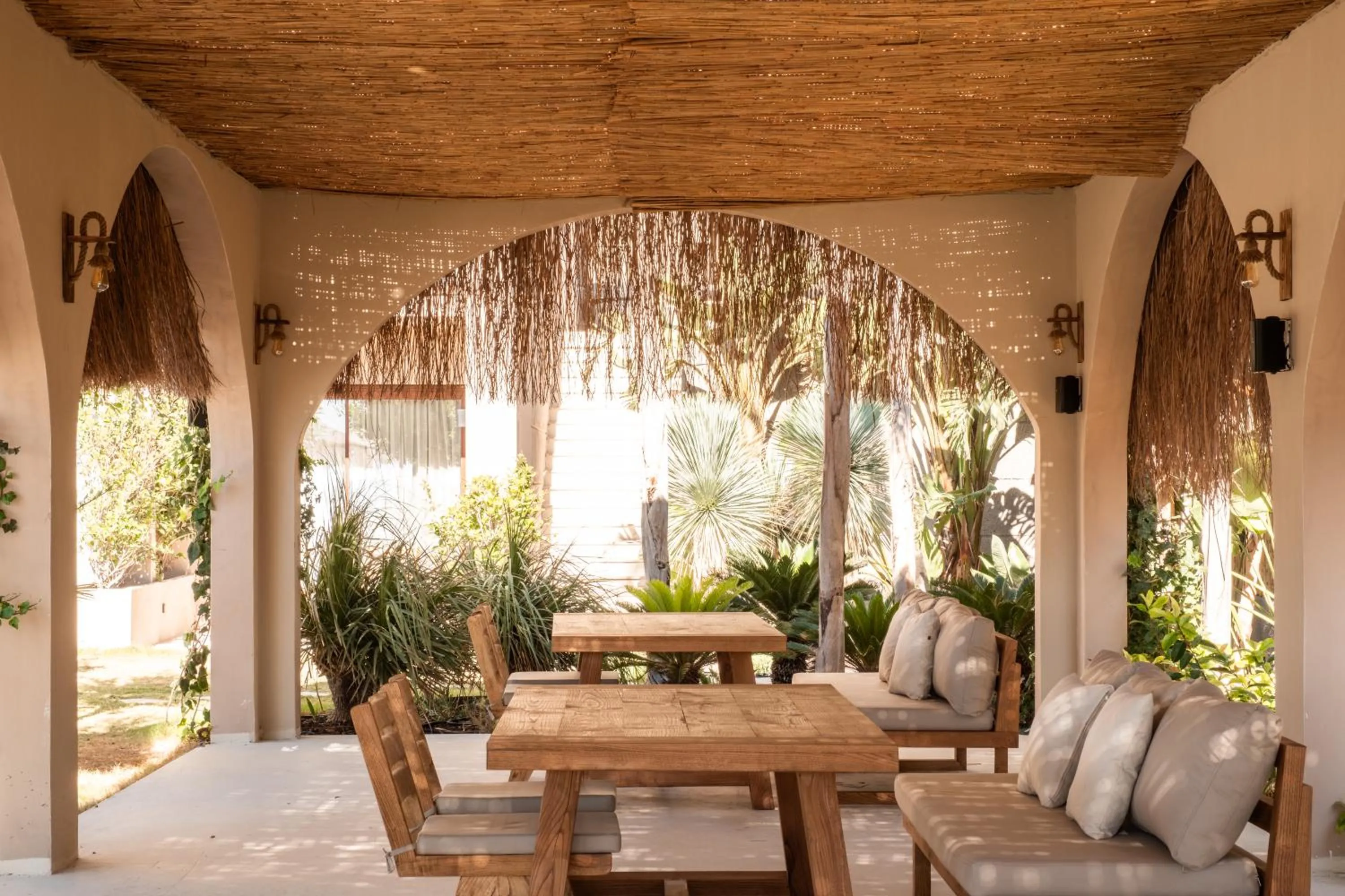 Restaurant/places to eat in The Local House Ayasaranda