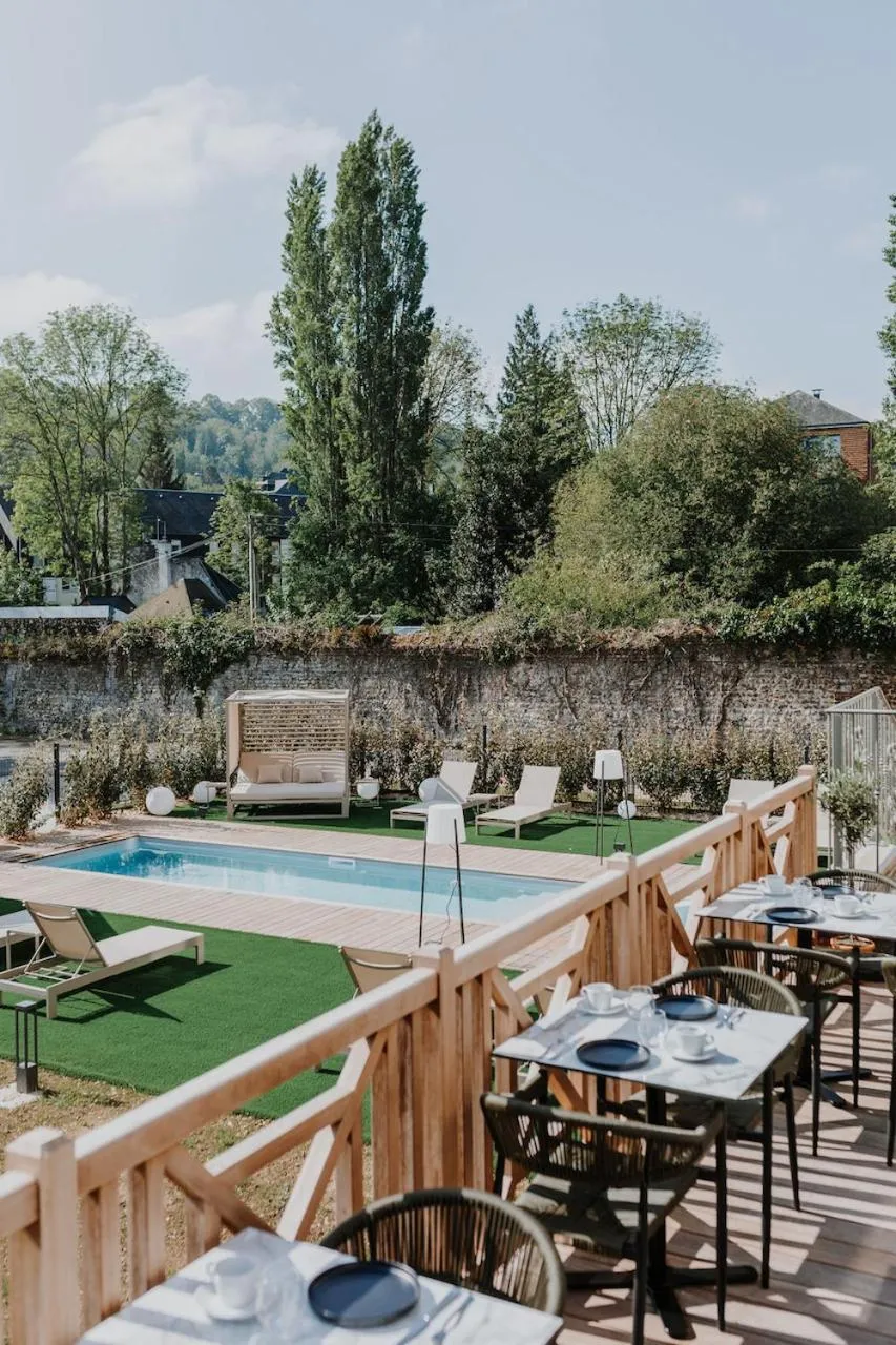 Swimming pool in LE RITUEL HOTEL & SPA