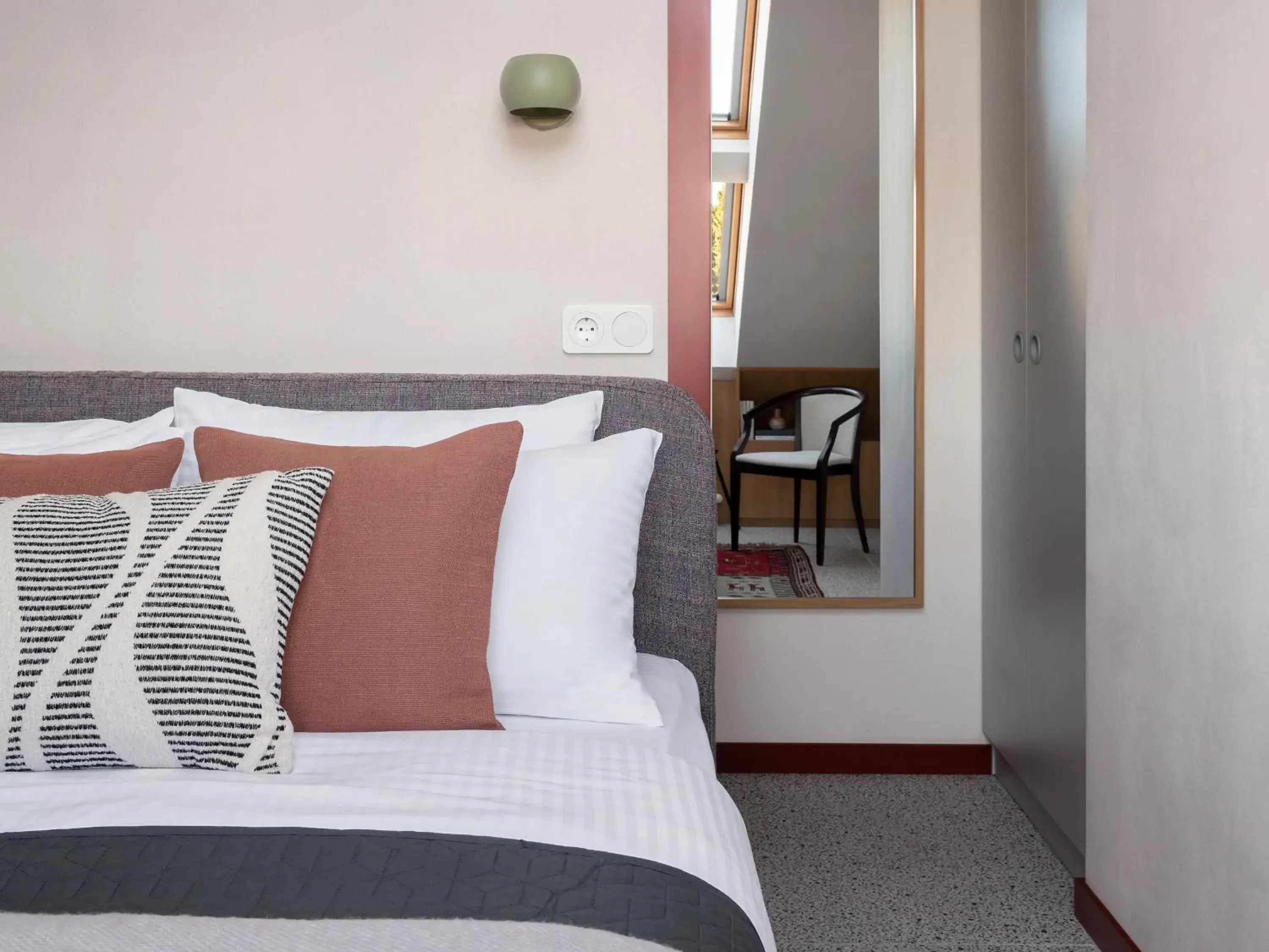 Deluxe One-Bedroom Apartment in Apart-In Georgia Deluxe One-Bedroom Apartment in Apart-In Georgia