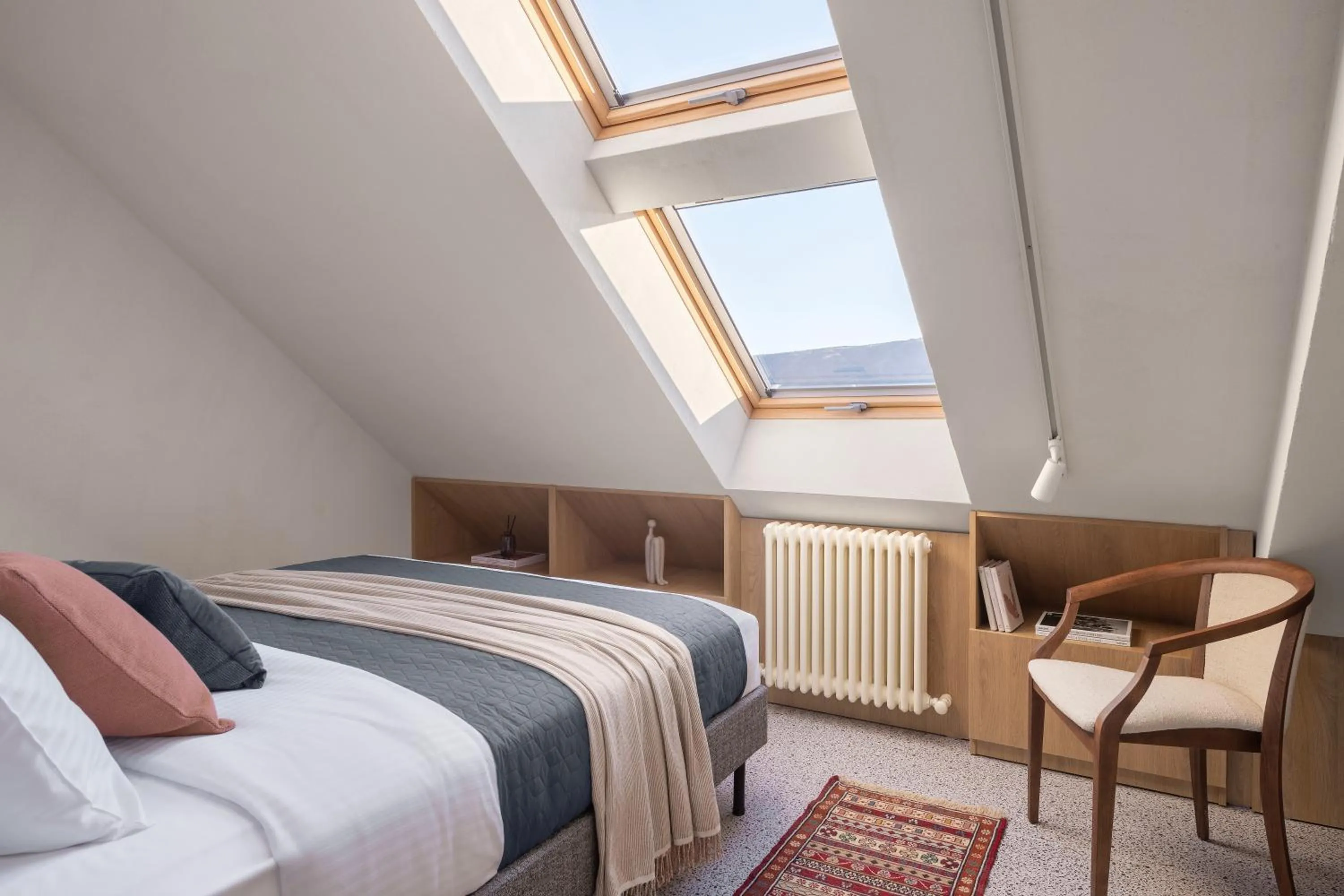 Property building, Bed in Apart-In Georgia