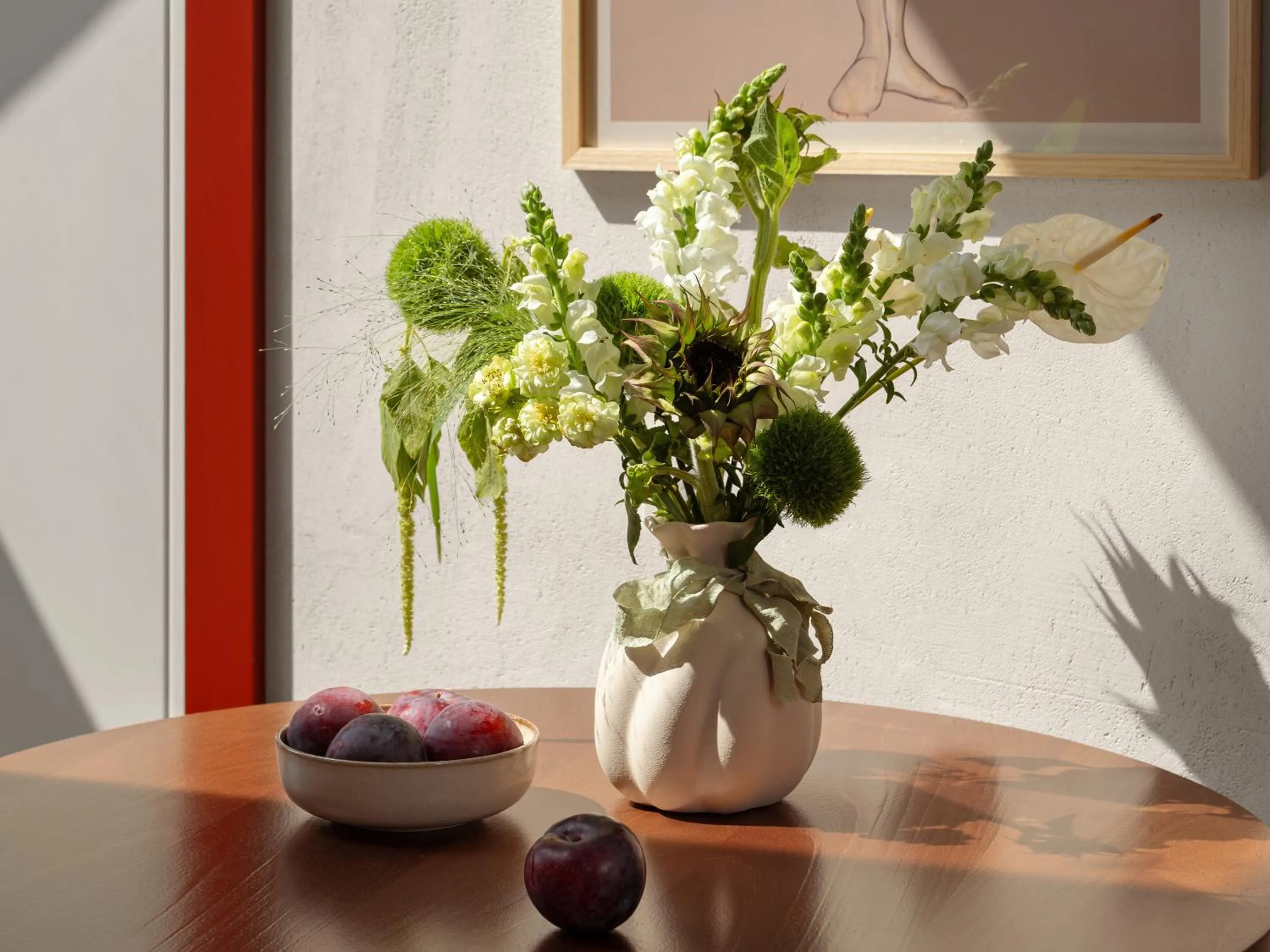 Dining area in Apart-In Georgia