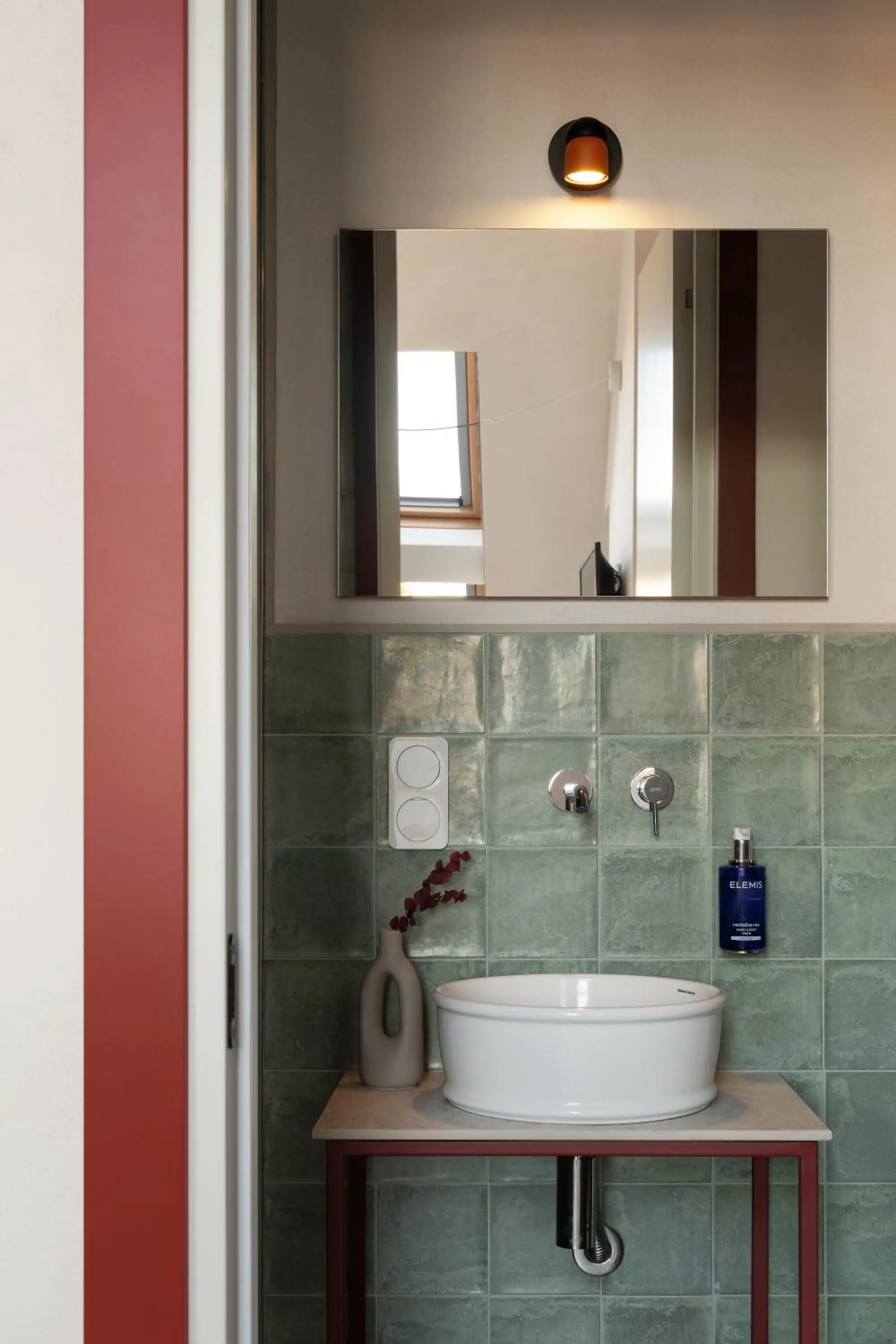 Property building in Apart-In Georgia