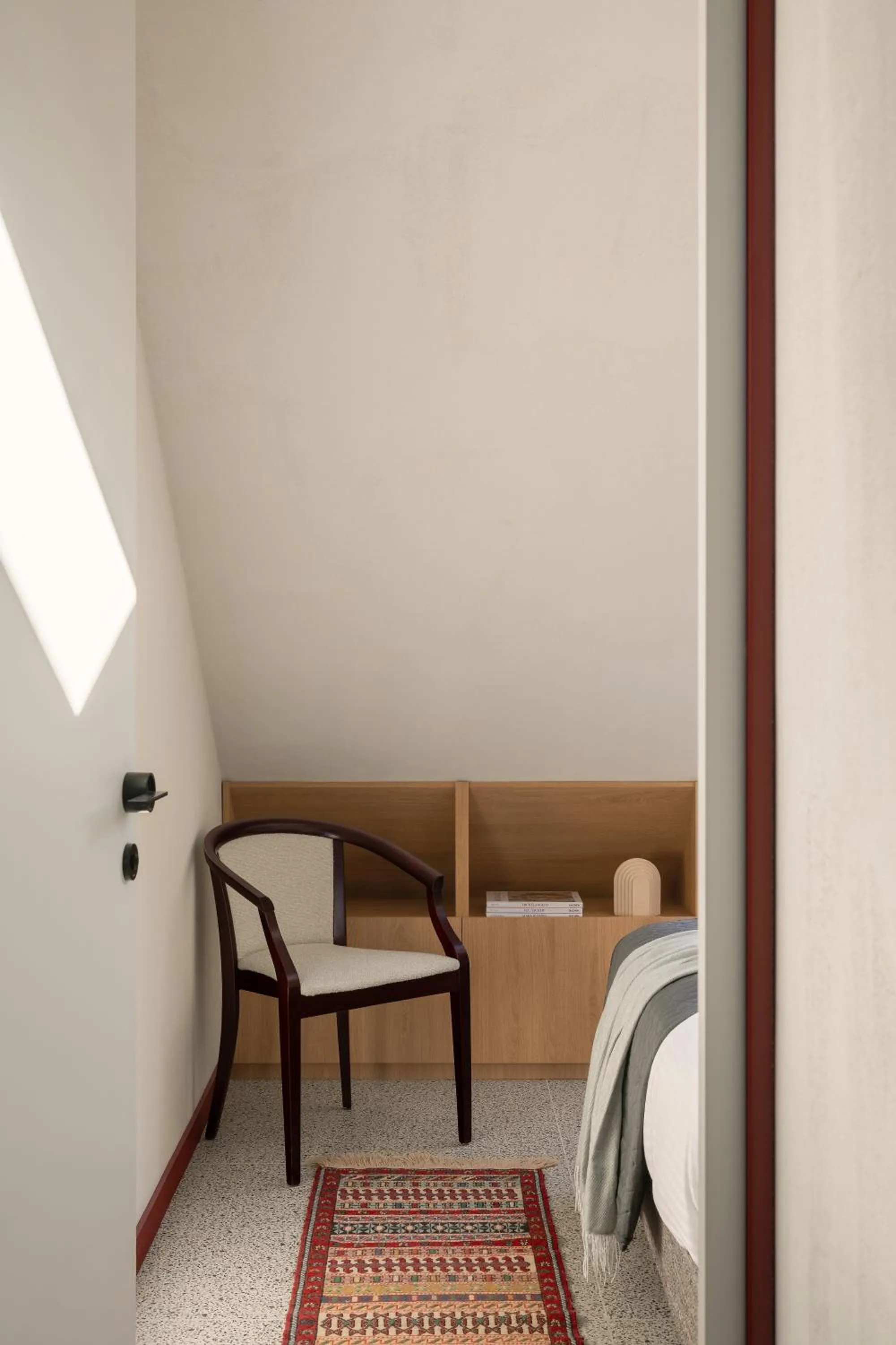 Property building, Bed in Apart-In Georgia