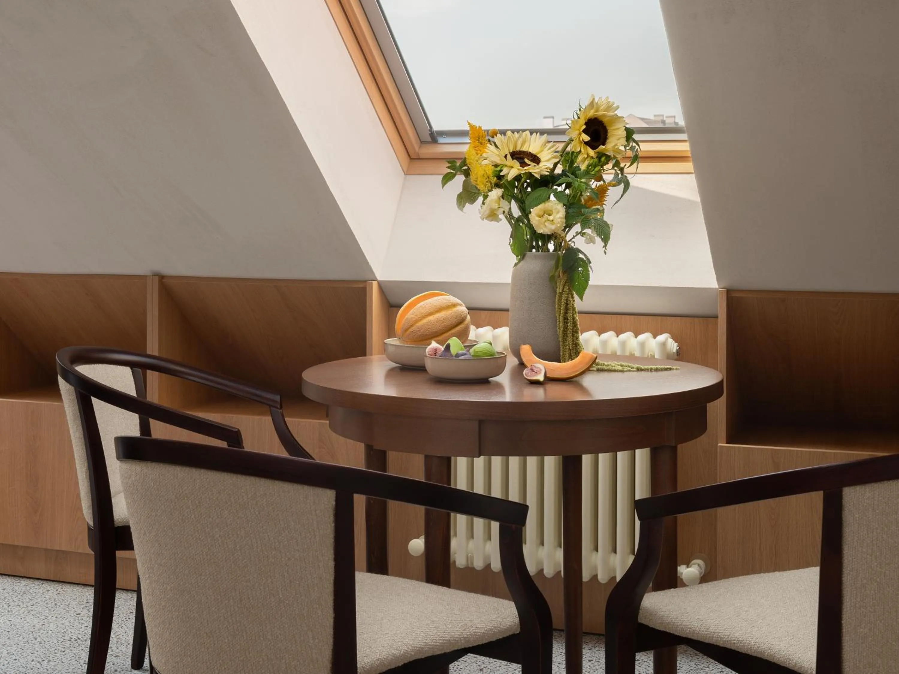 Dining area in Apart-In Georgia