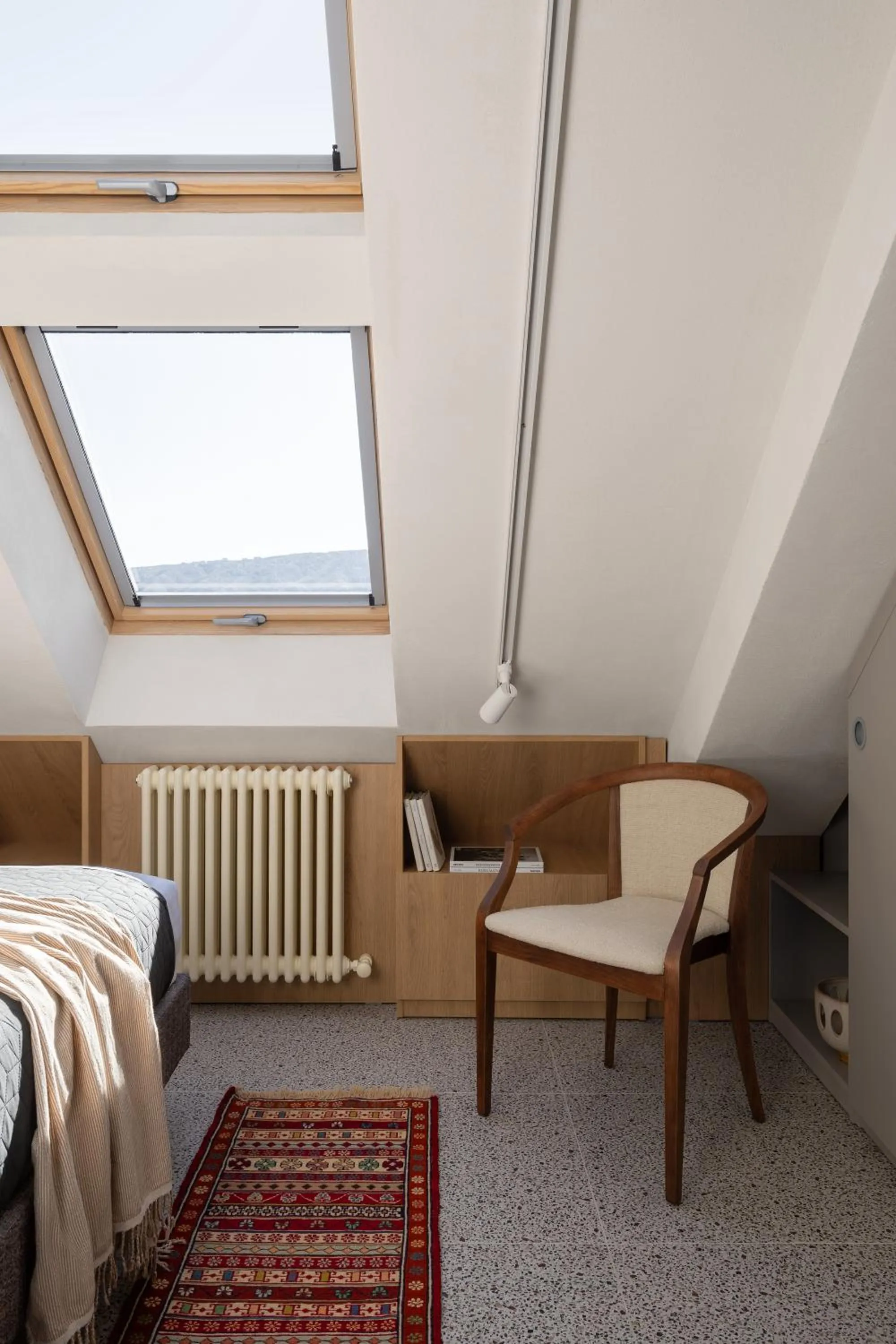 Property building, Bed in Apart-In Georgia