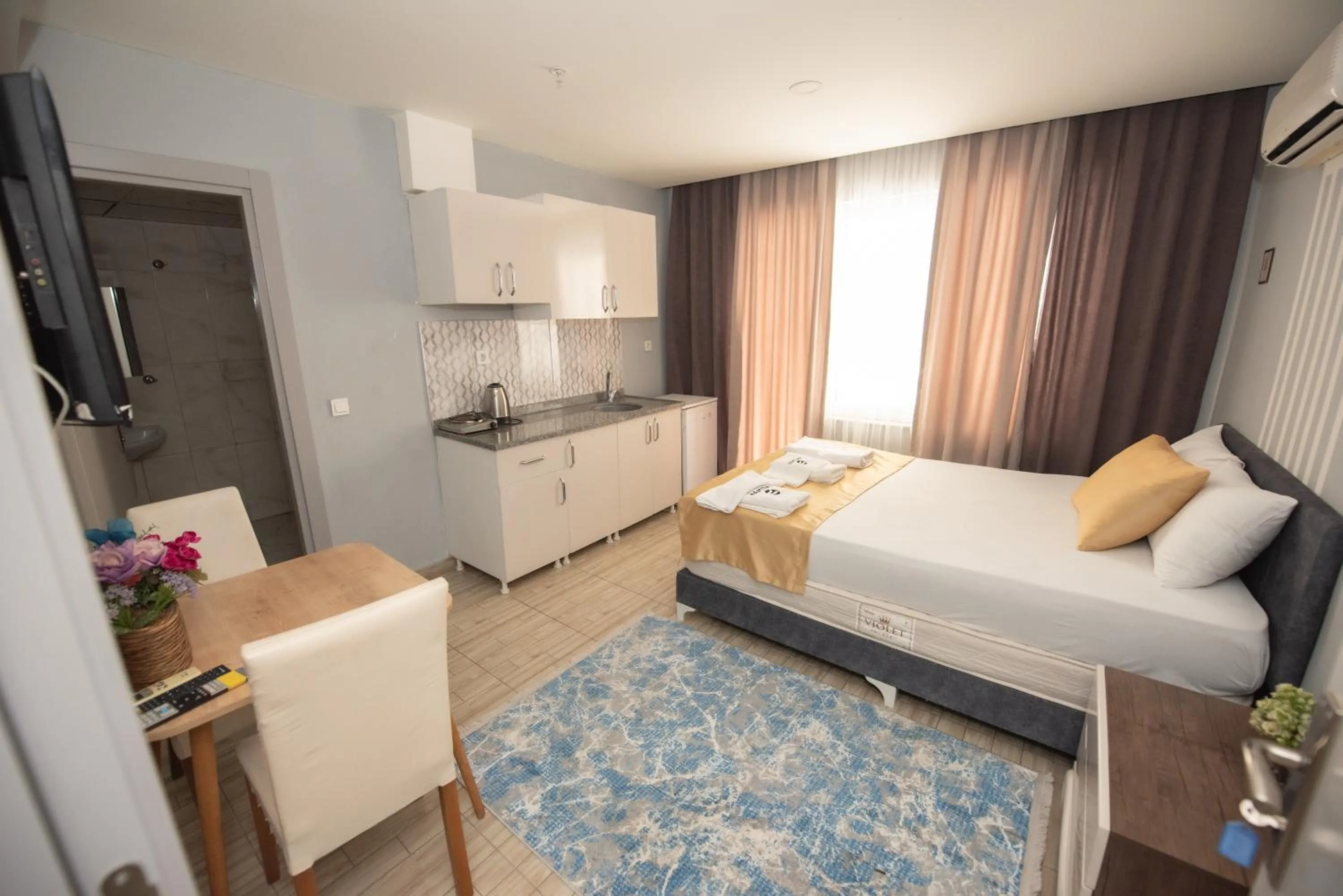 Photo of the whole room in Palvan Hotel