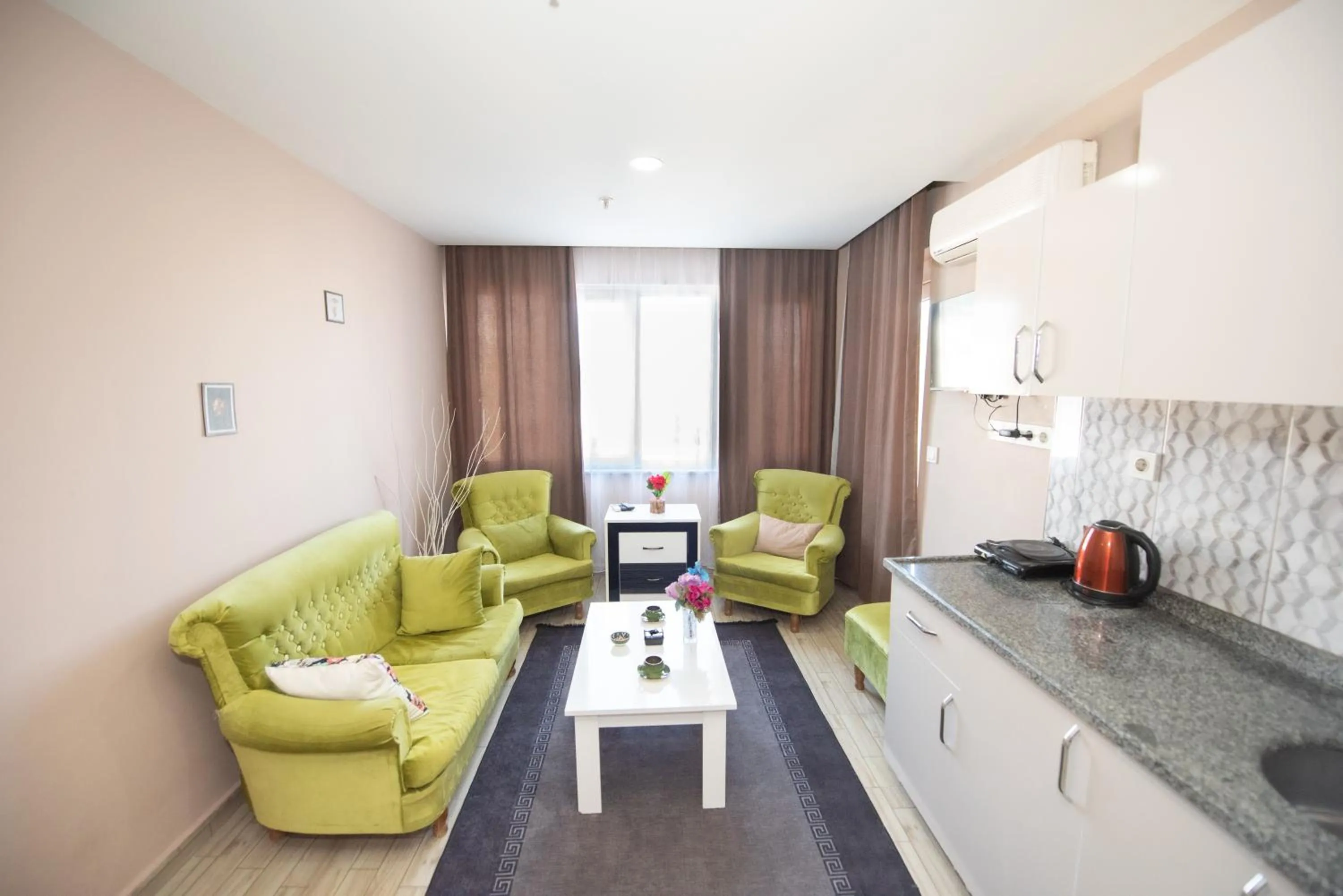 Living room, Seating Area in Palvan Hotel