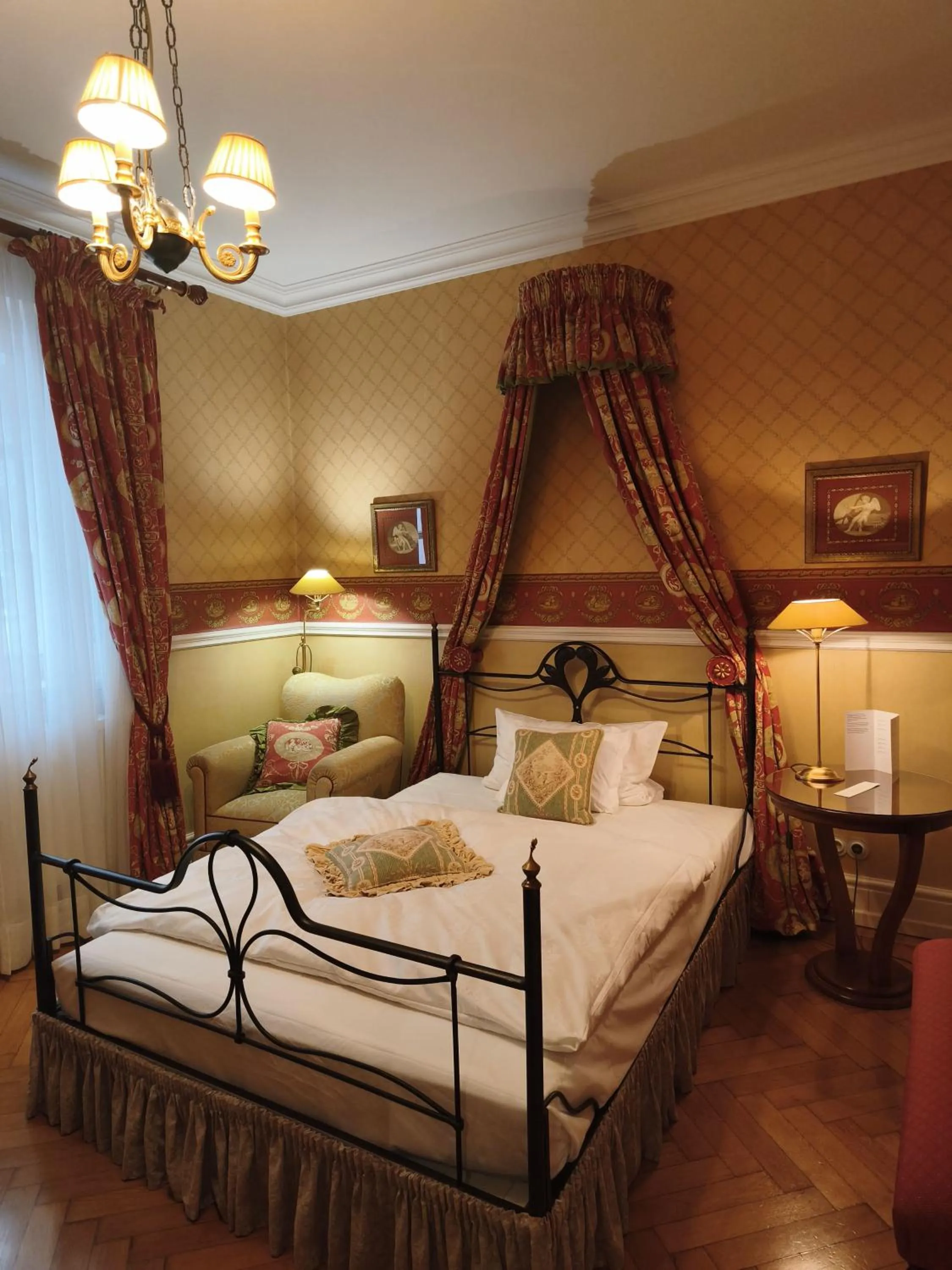 Bed in Hotel Goldener Anker