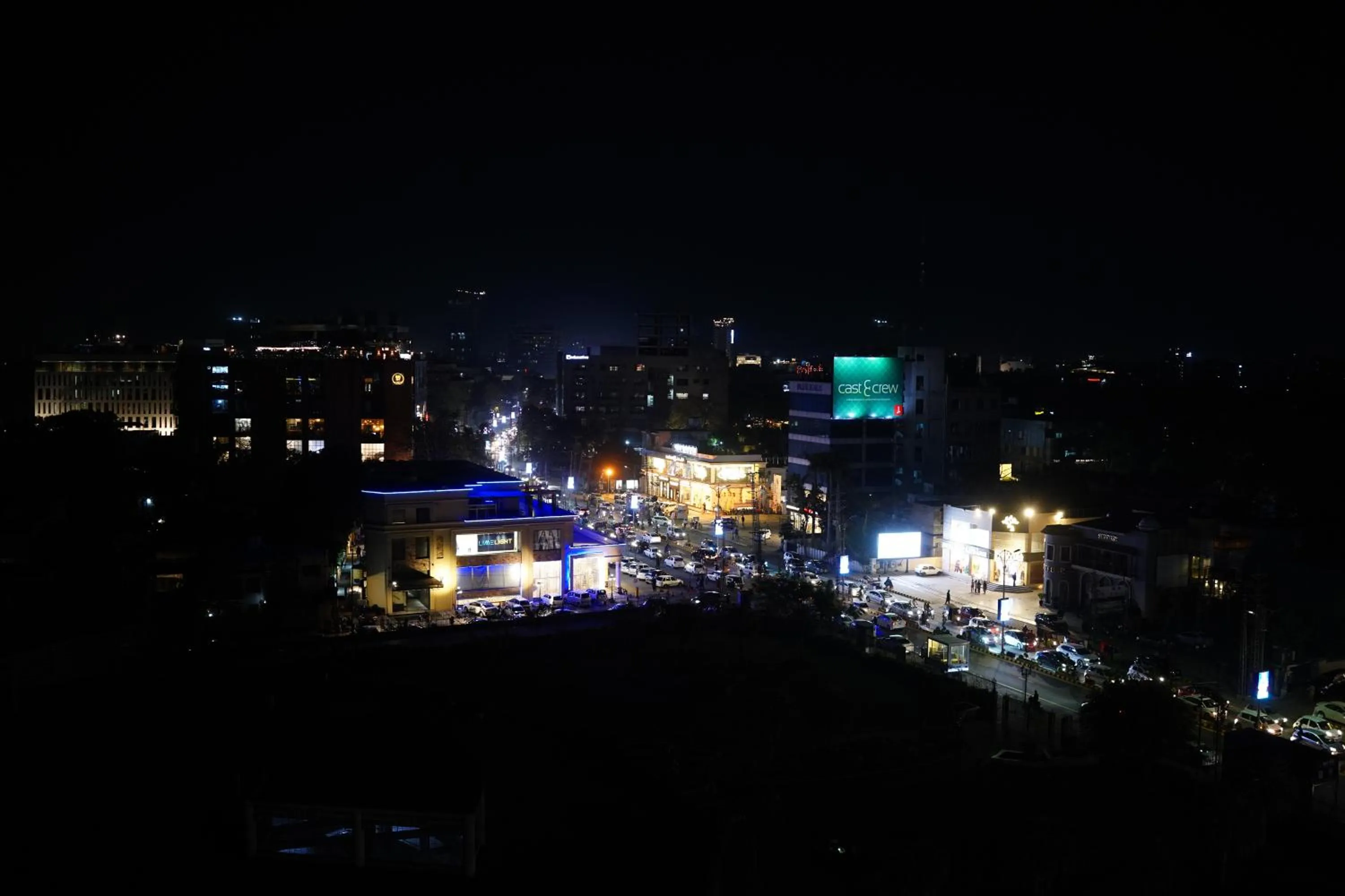 Night in Faletti’s Grand MM Alam Road