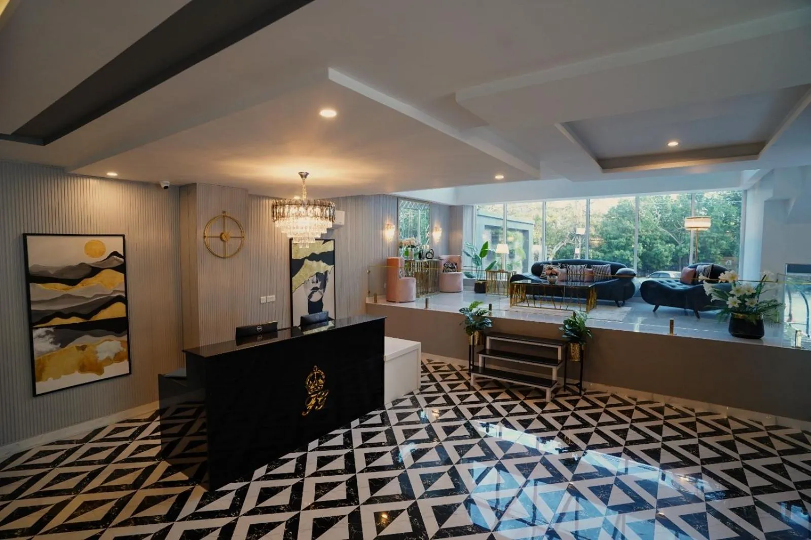 Faletti’s Grand MM Alam Road