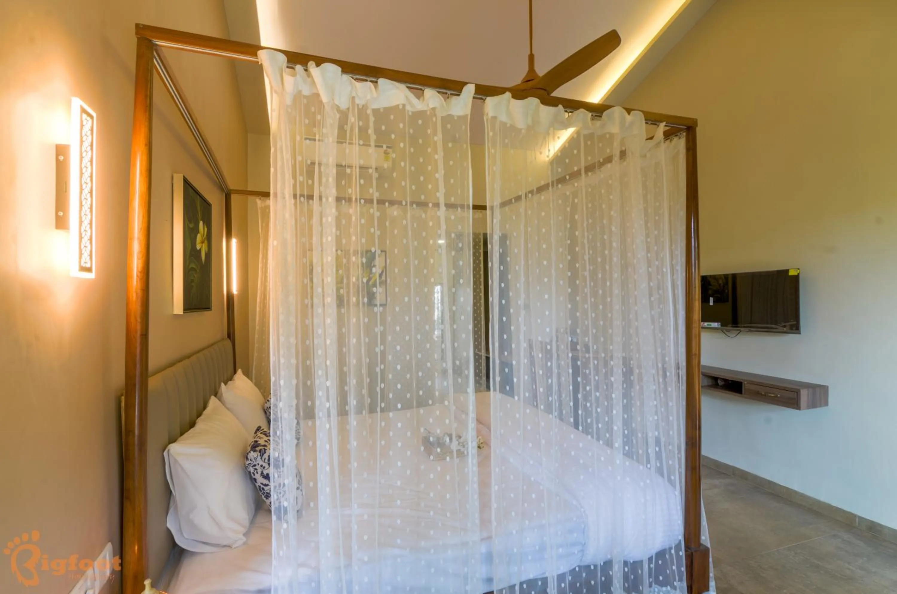 Bed in Jomo Resort