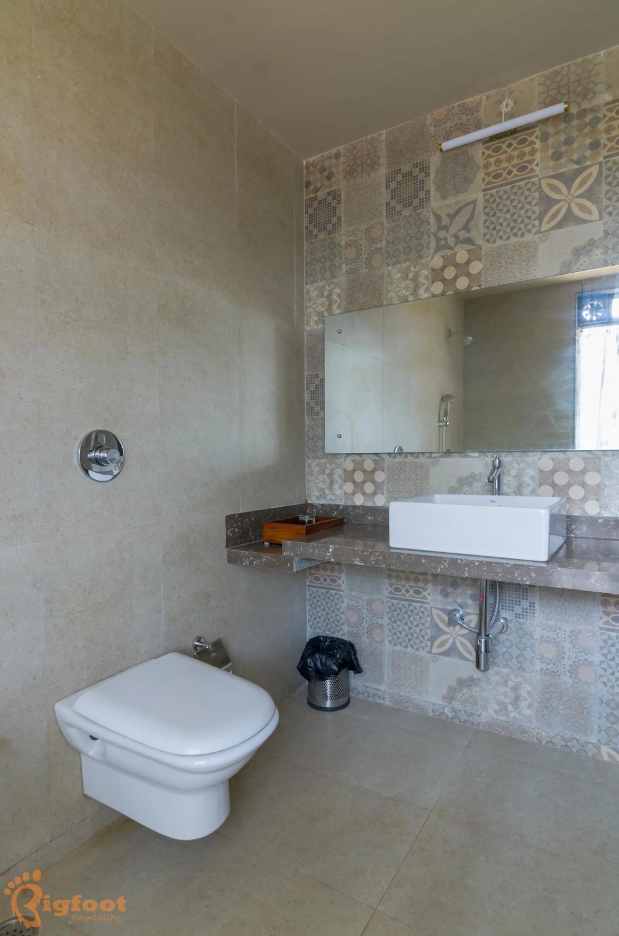 Shower in Jomo Resort