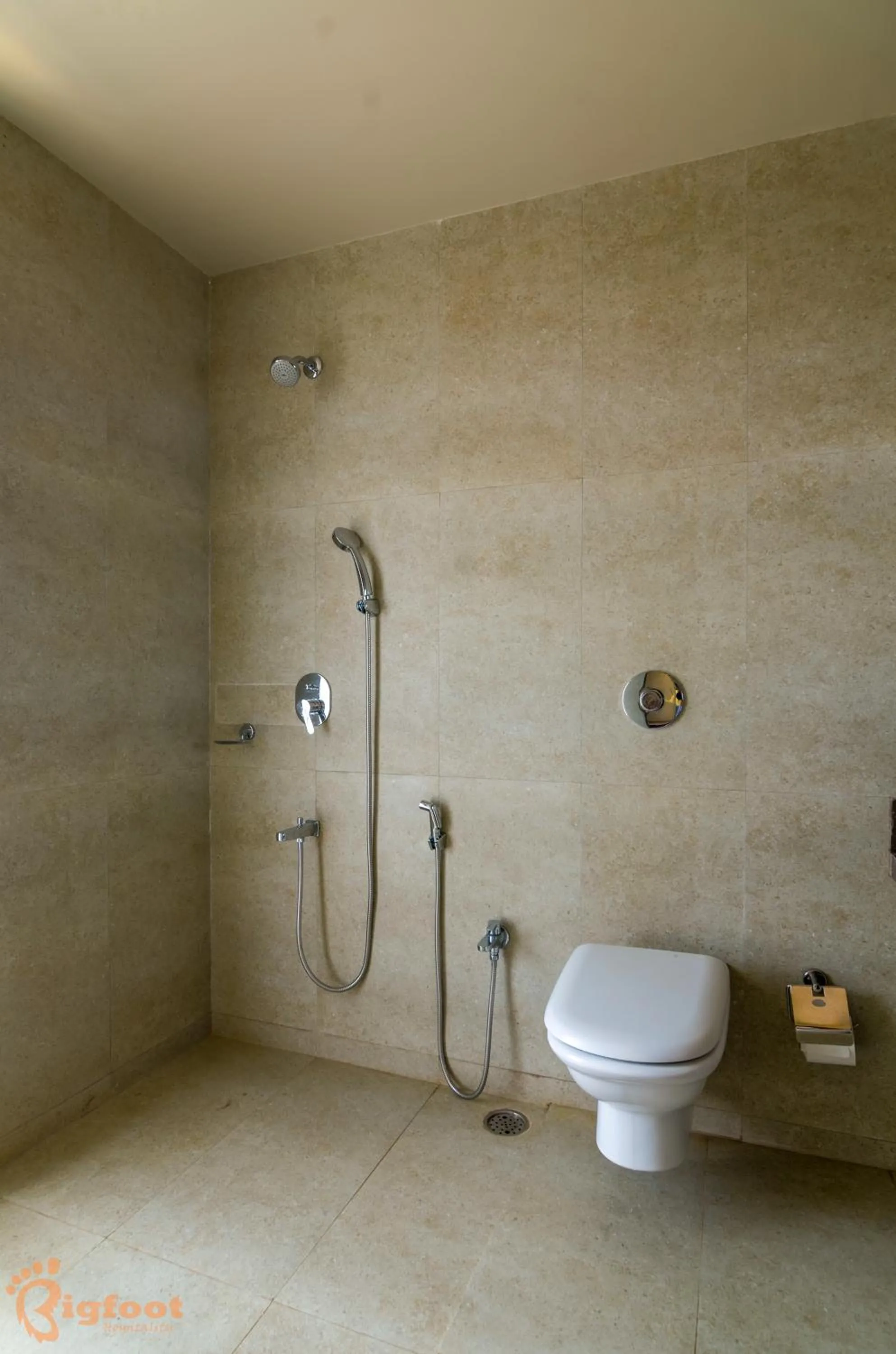 Shower in Jomo Resort