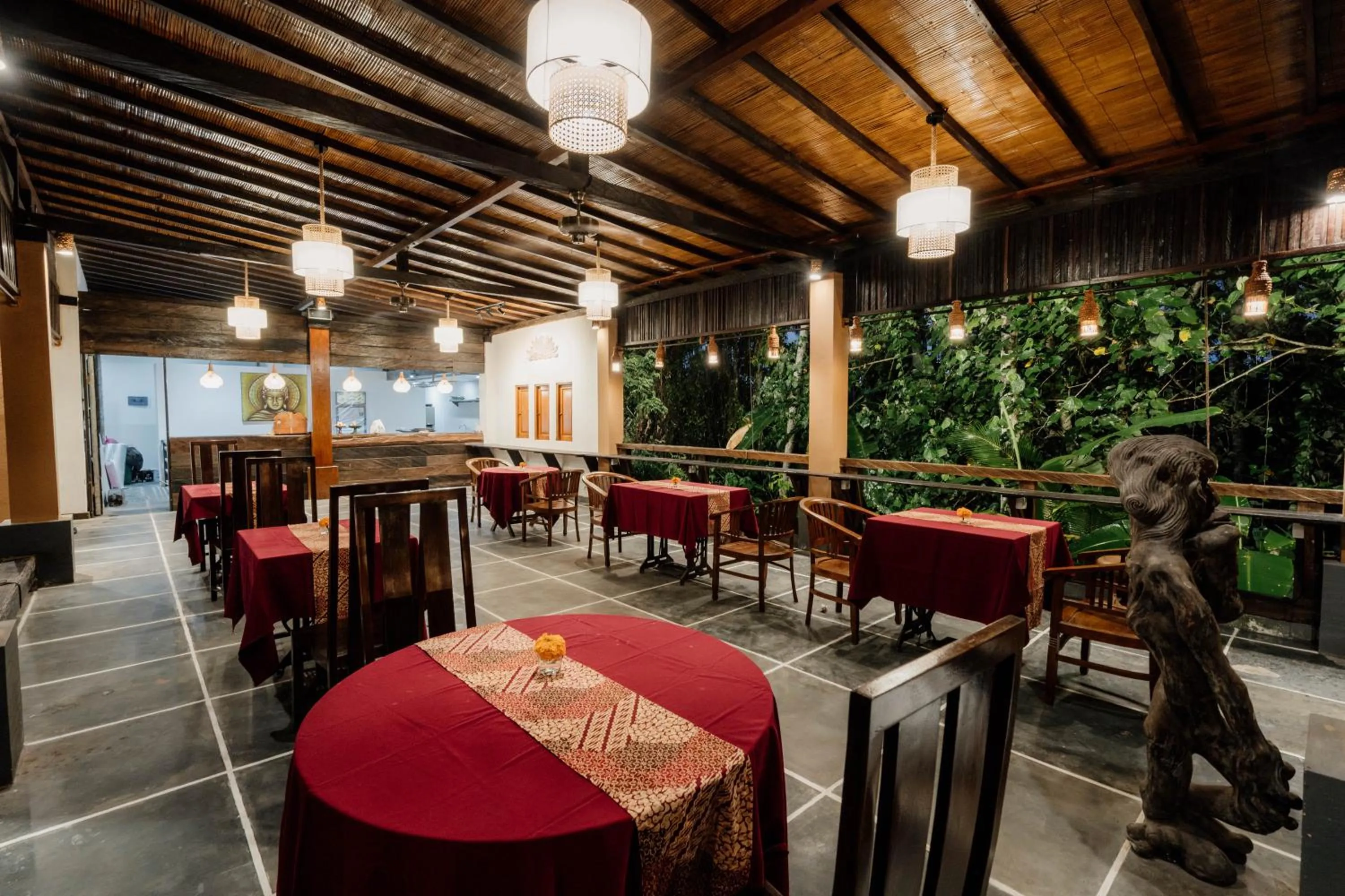 Restaurant/places to eat in Alam Penari Resort Ubud