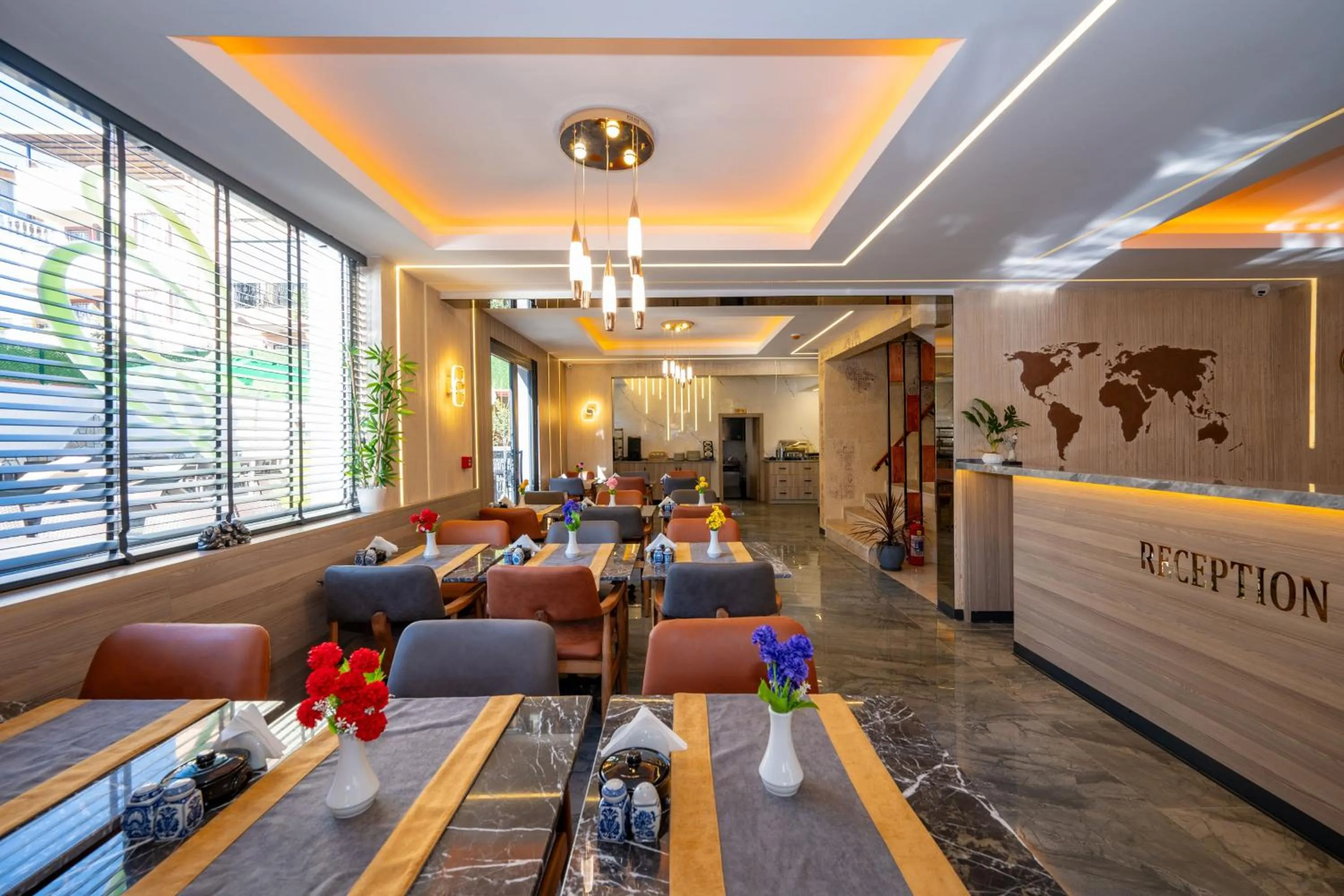 Restaurant/places to eat in Otel Carpediem Gold Kuşadası