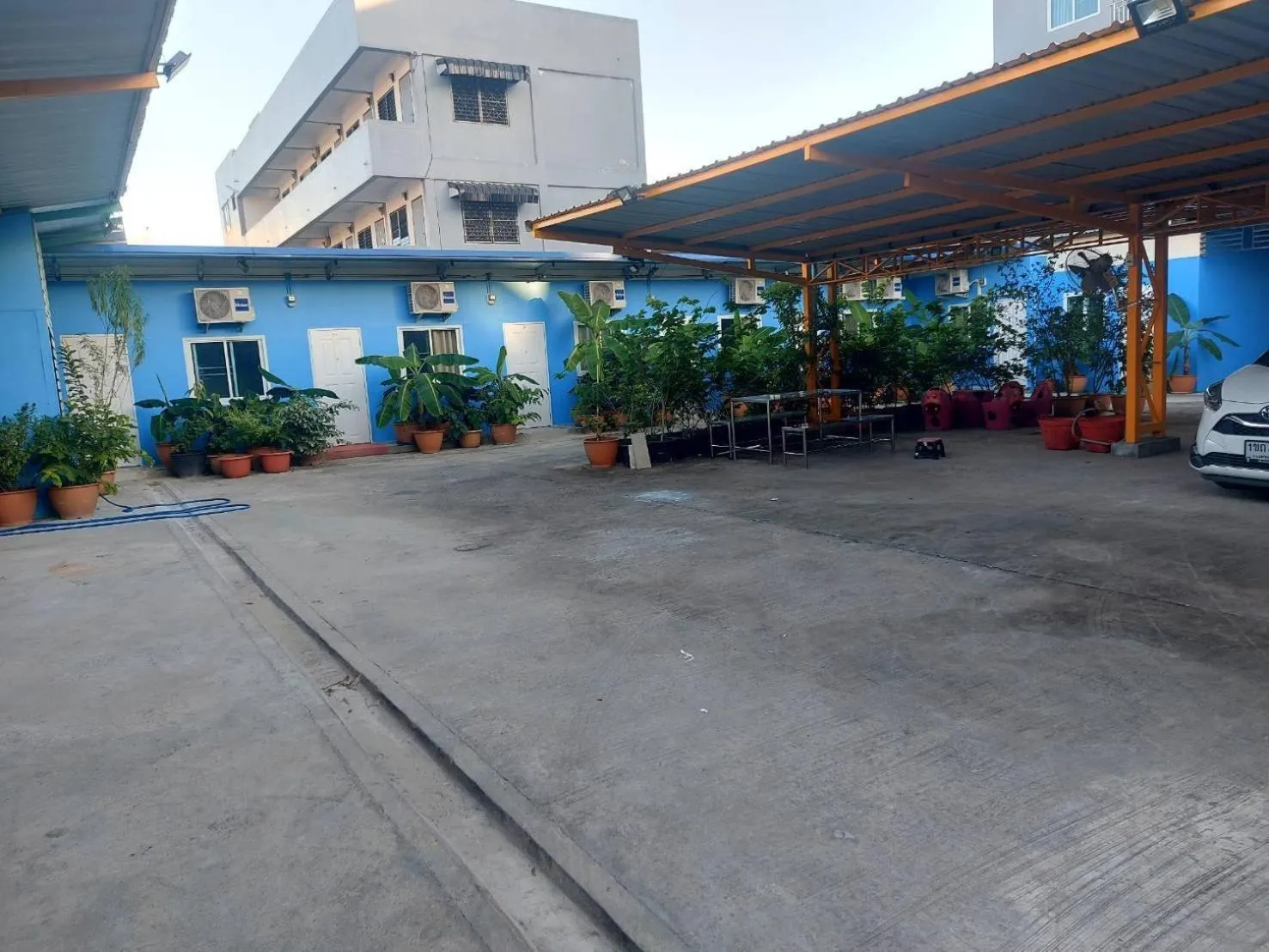 Property building in Nopphadon Hotel