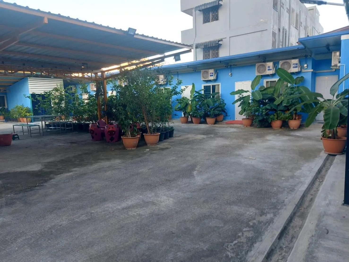 Property building in Nopphadon Hotel