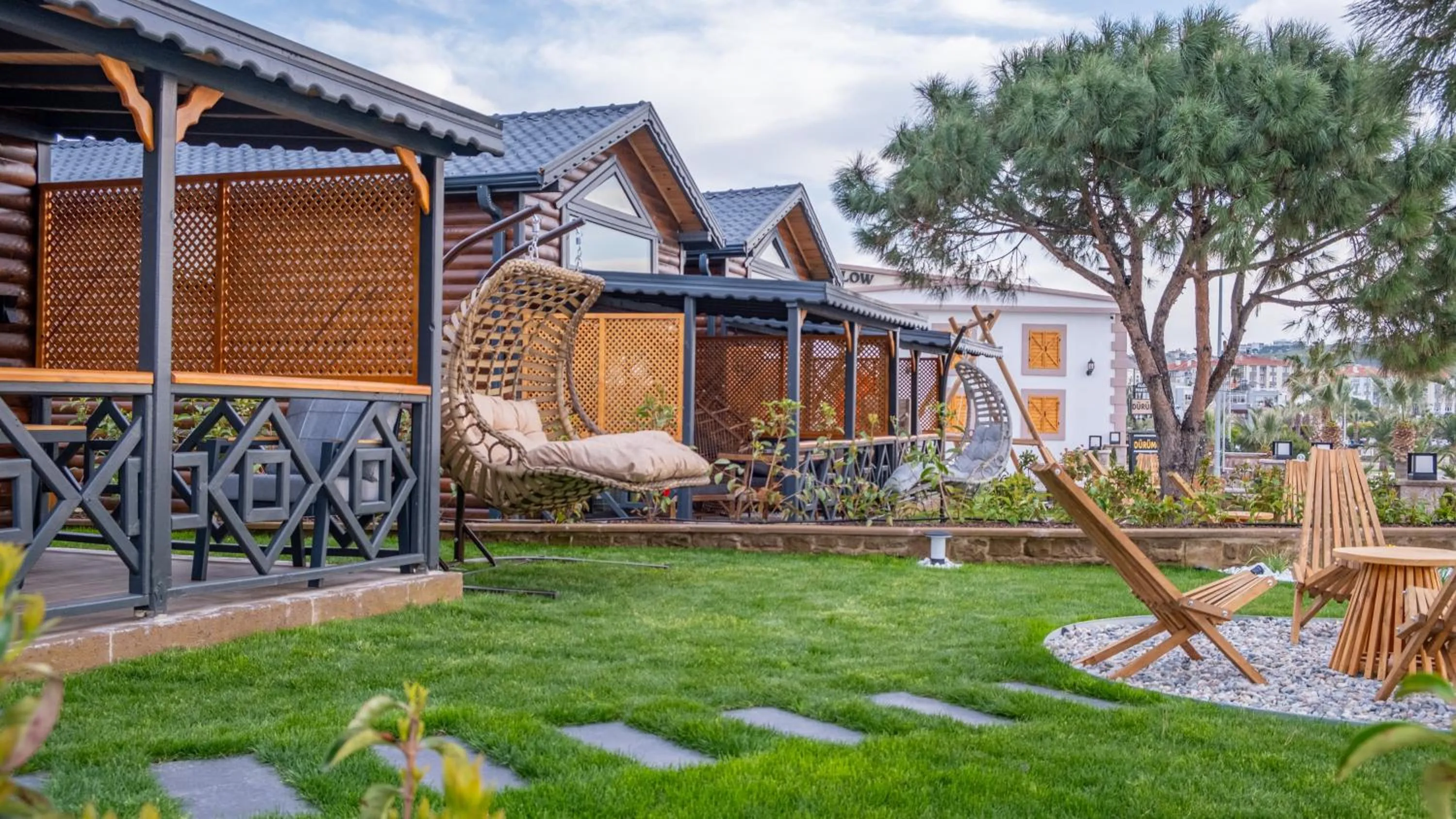 Garden view in Tringo Bungalov