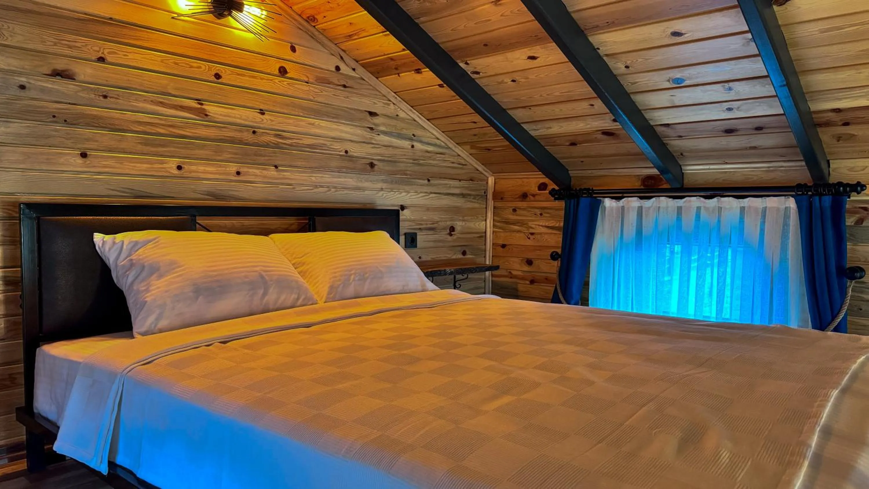 Bed in Tringo Bungalov