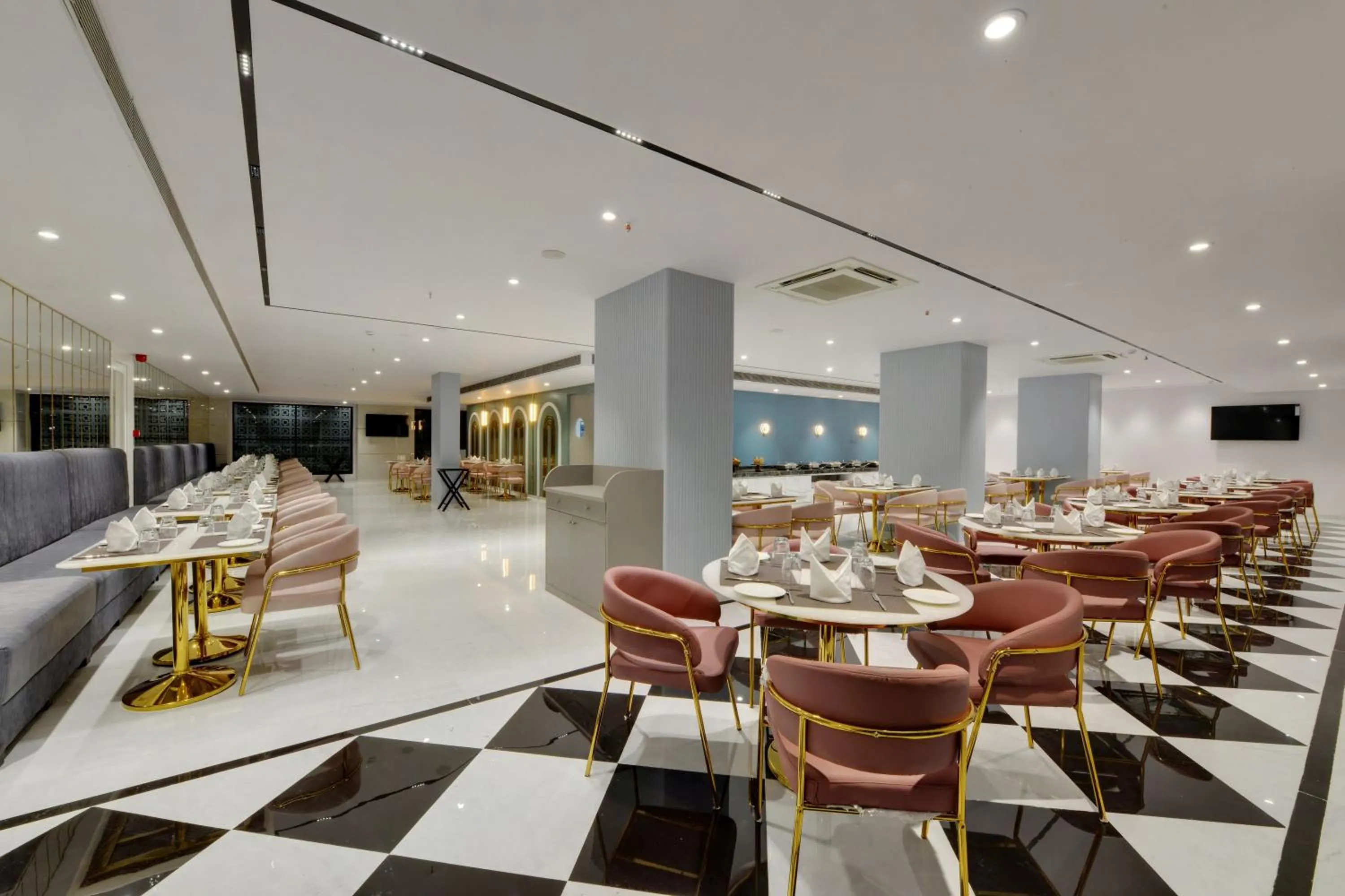 Restaurant/places to eat in The Fern Residency, Bhiwandi-Pimplas