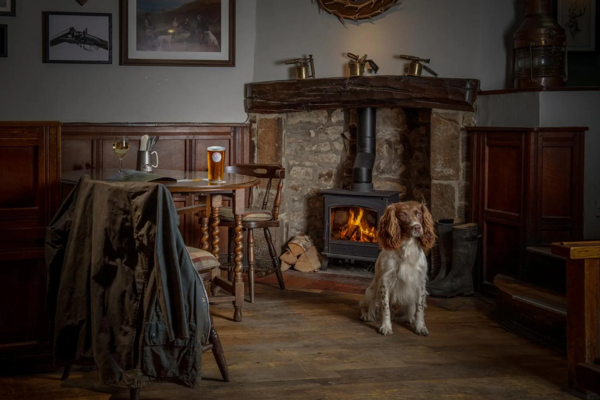 Lounge or bar in The Red Lion & Manor House