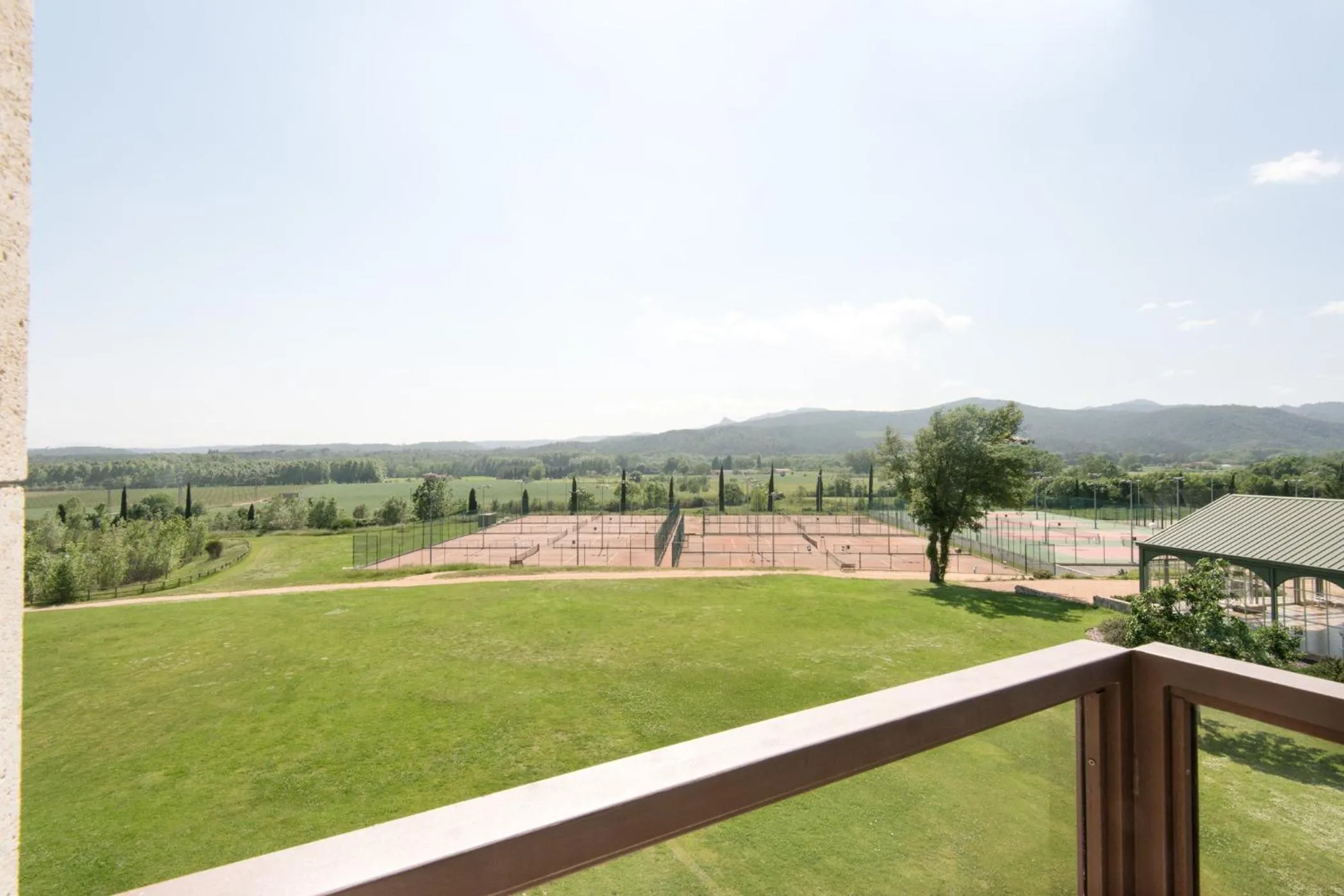 Garden in Hotel Mas Solà