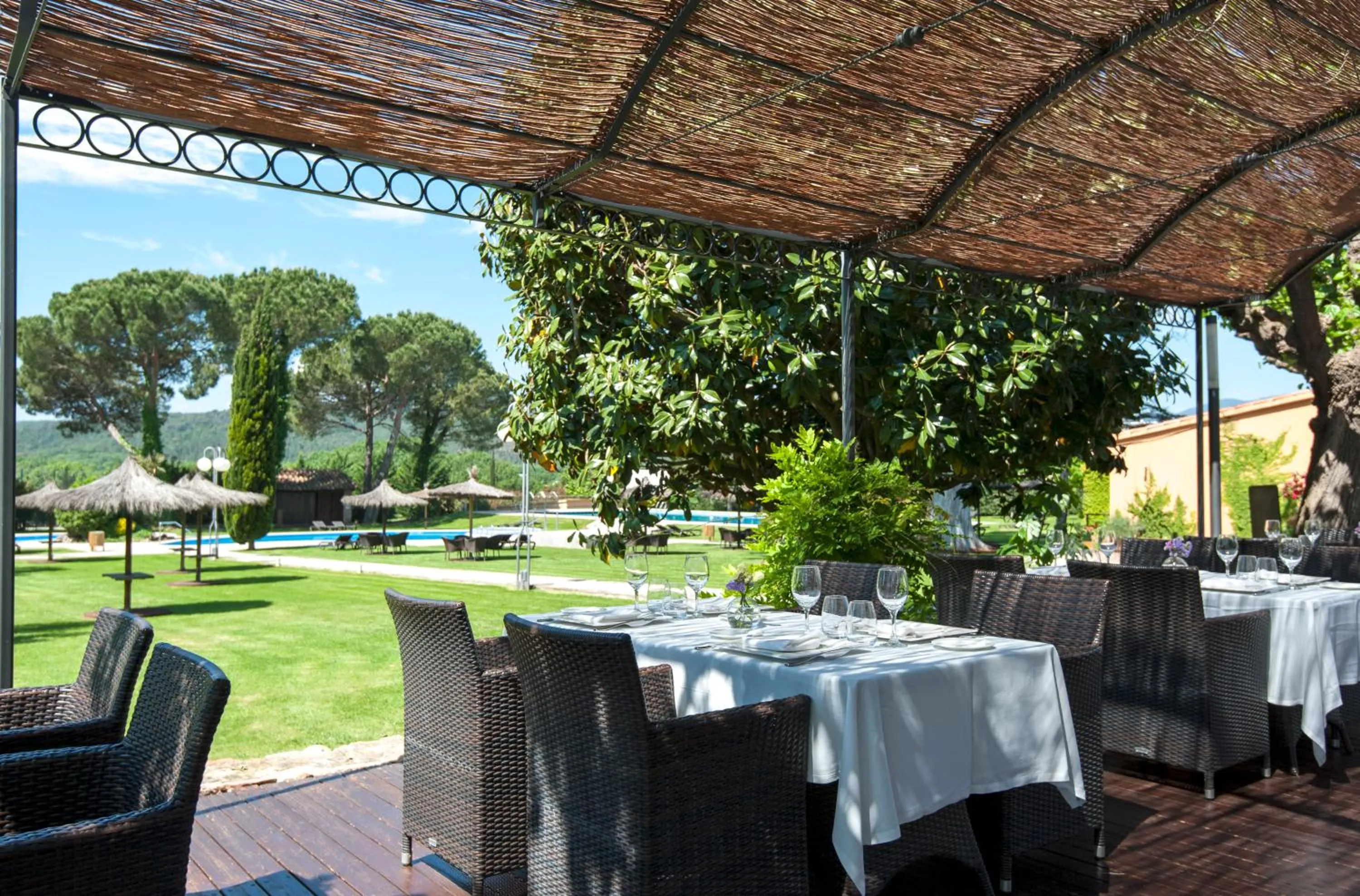 Dining area in Hotel Mas Solà
