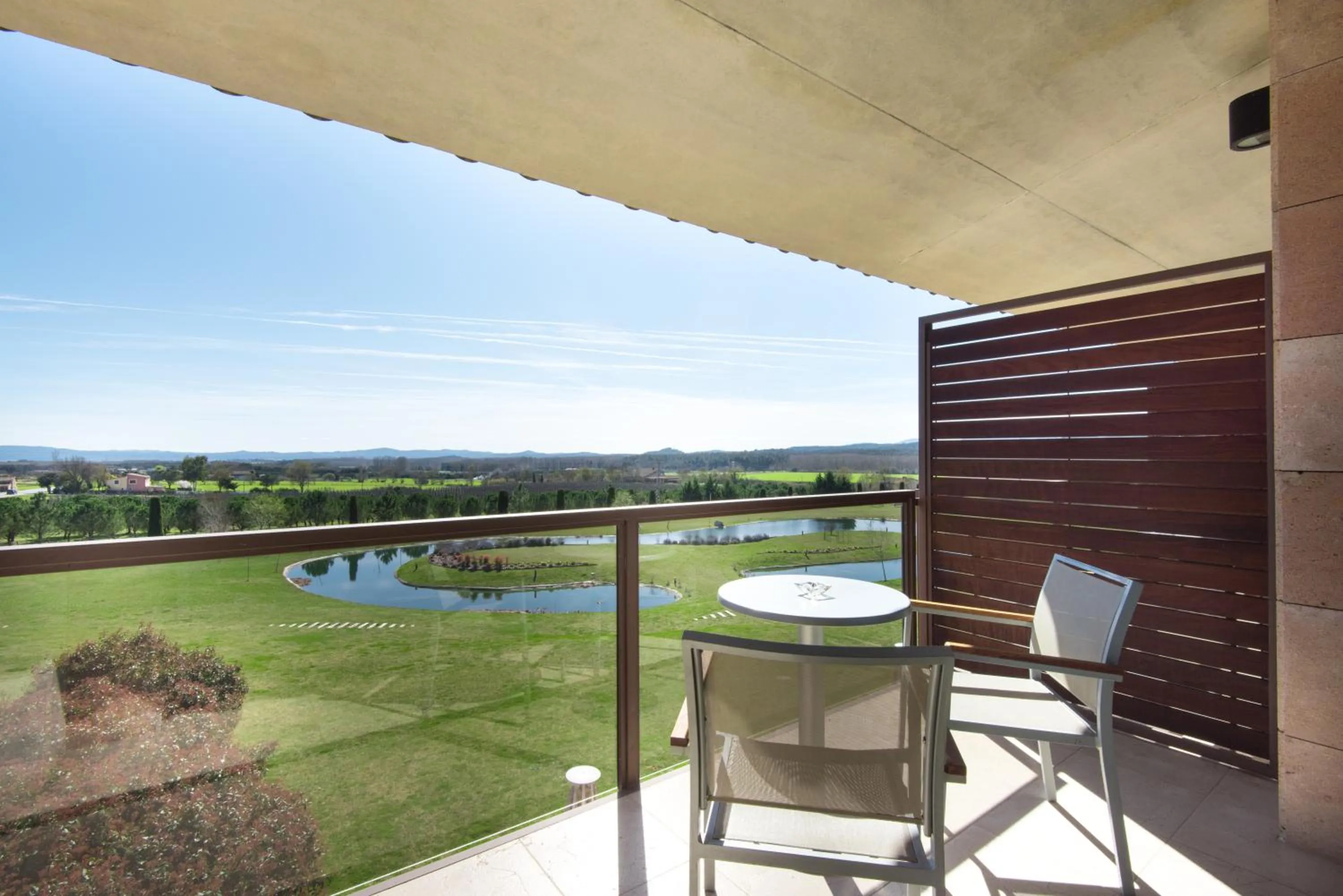 Garden in Hotel Mas Solà