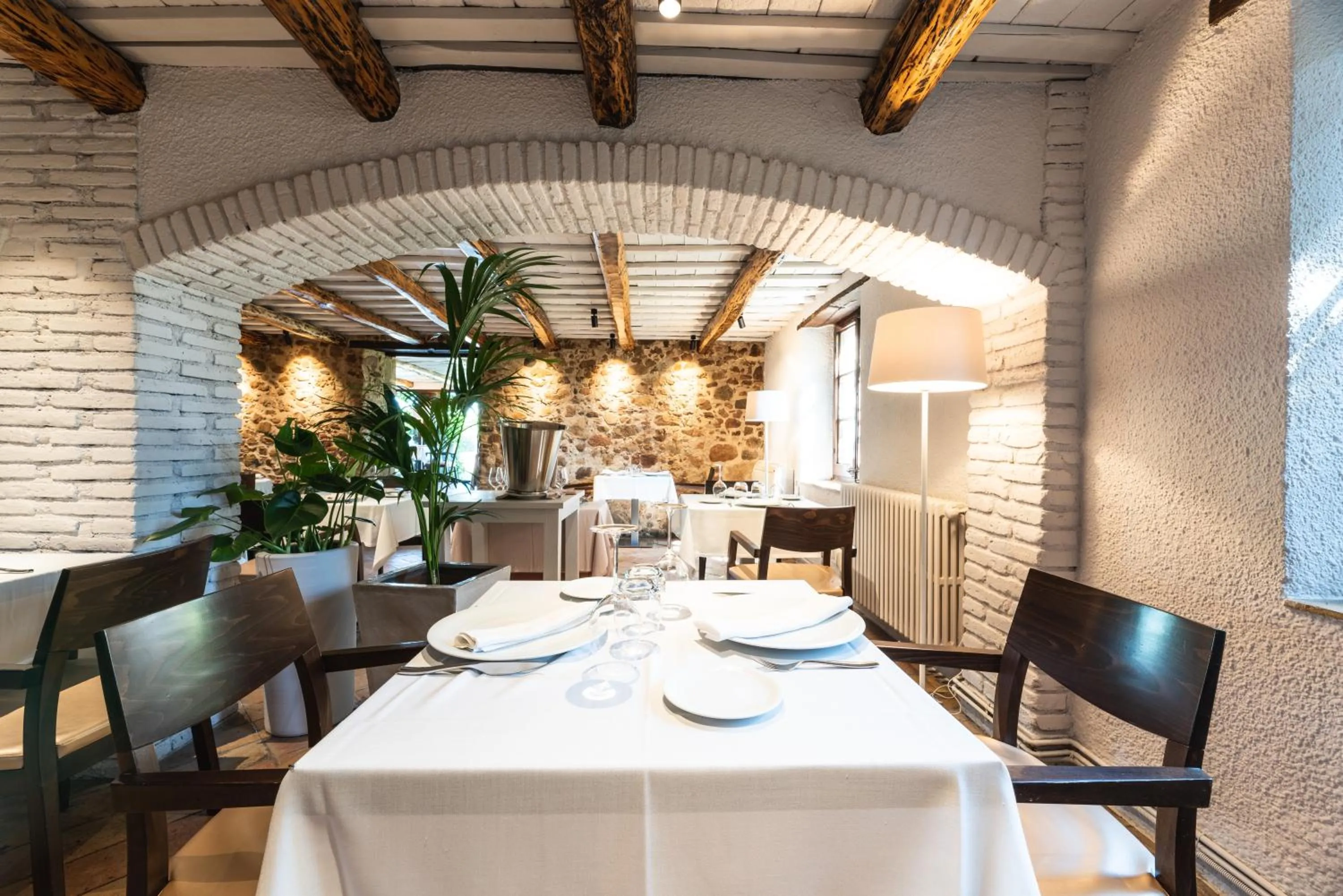 Restaurant/places to eat in Hotel Mas Solà