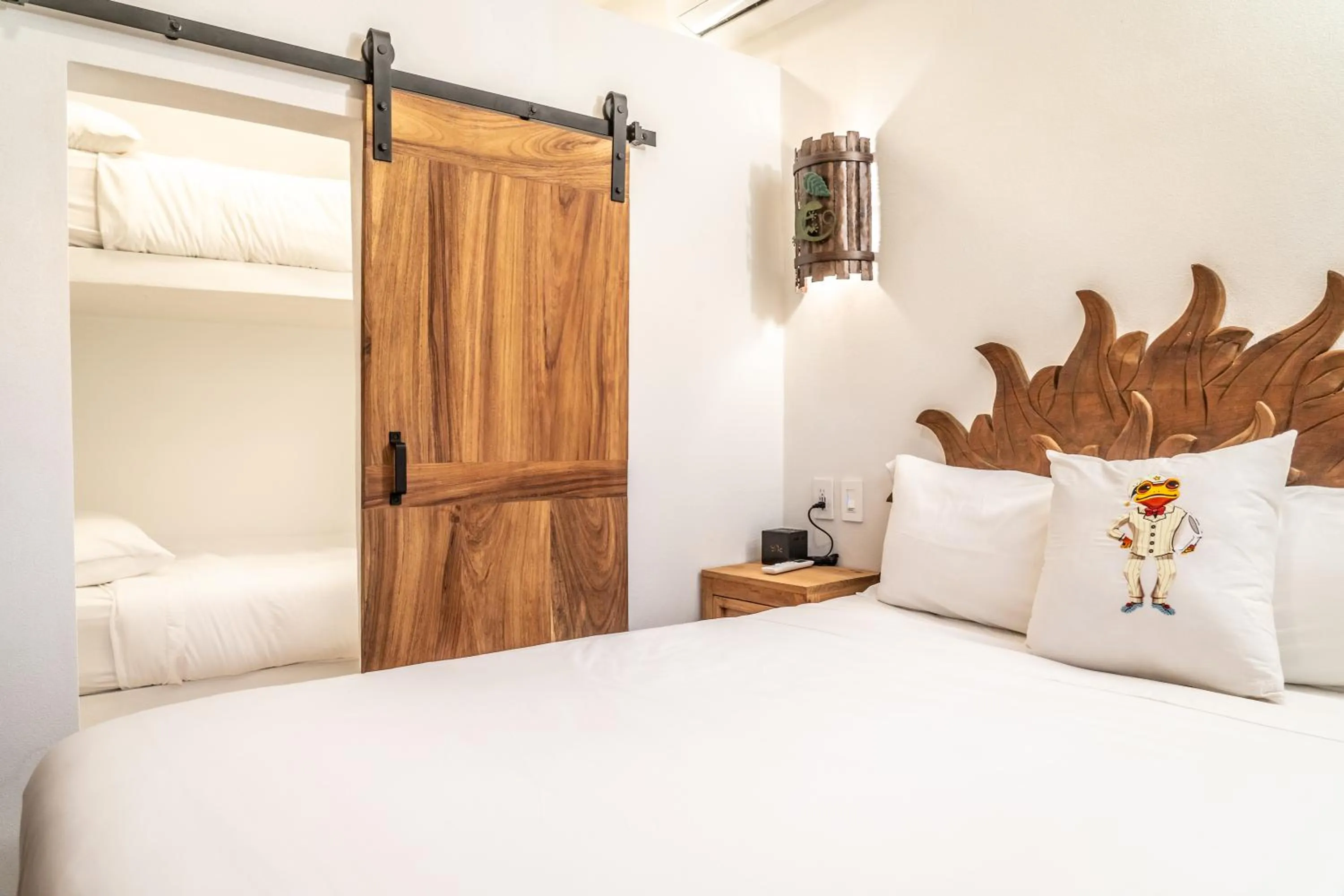 Bed in 5 Frogs Hotel Bucerias