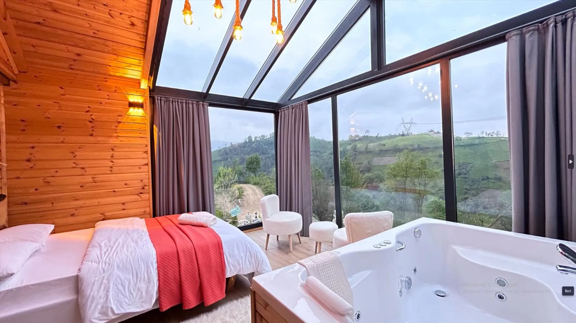 Bed in paradise valley bungalow